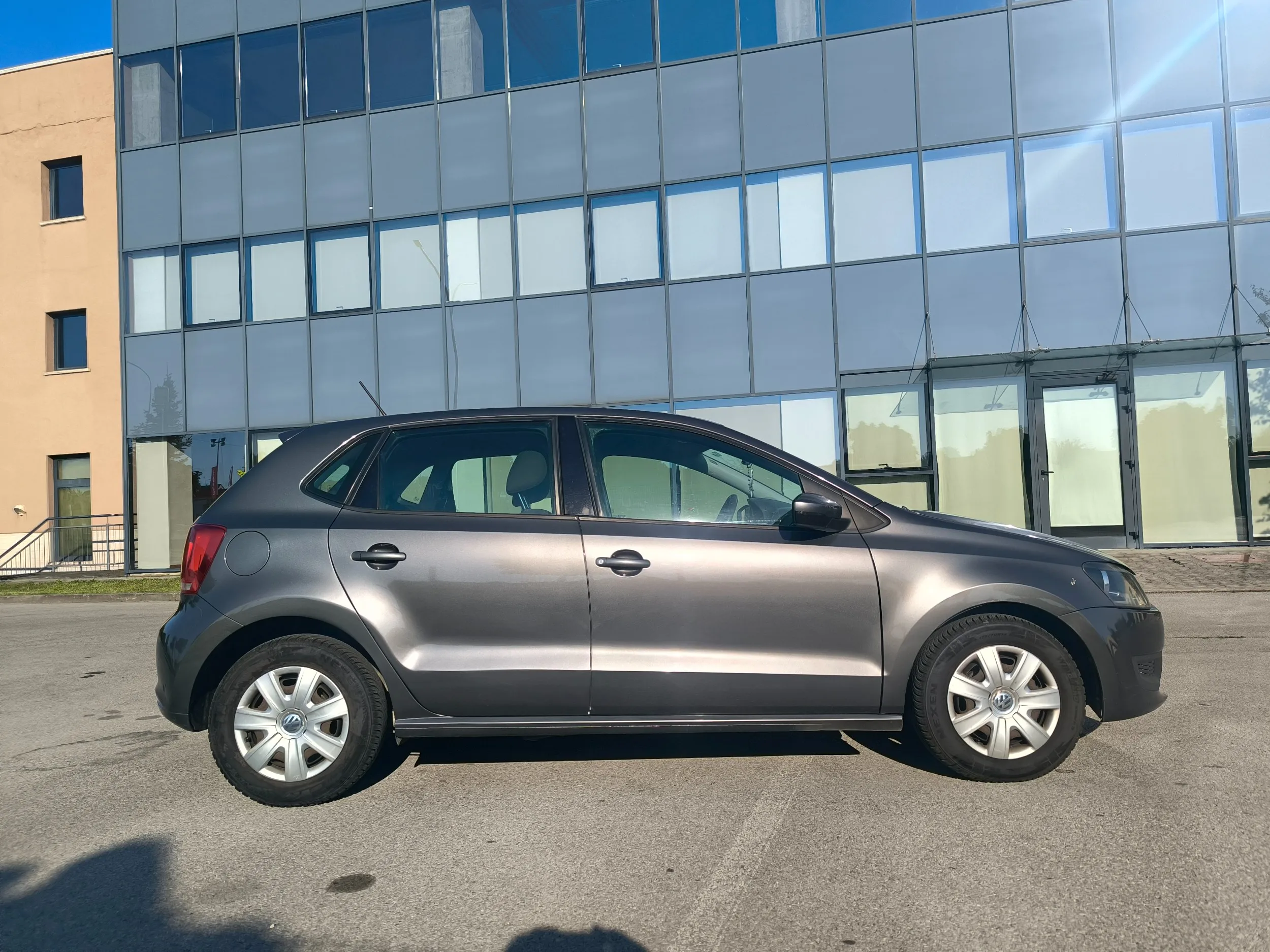 vw polo 1,4, hr auto, 1.vl. - slika 11