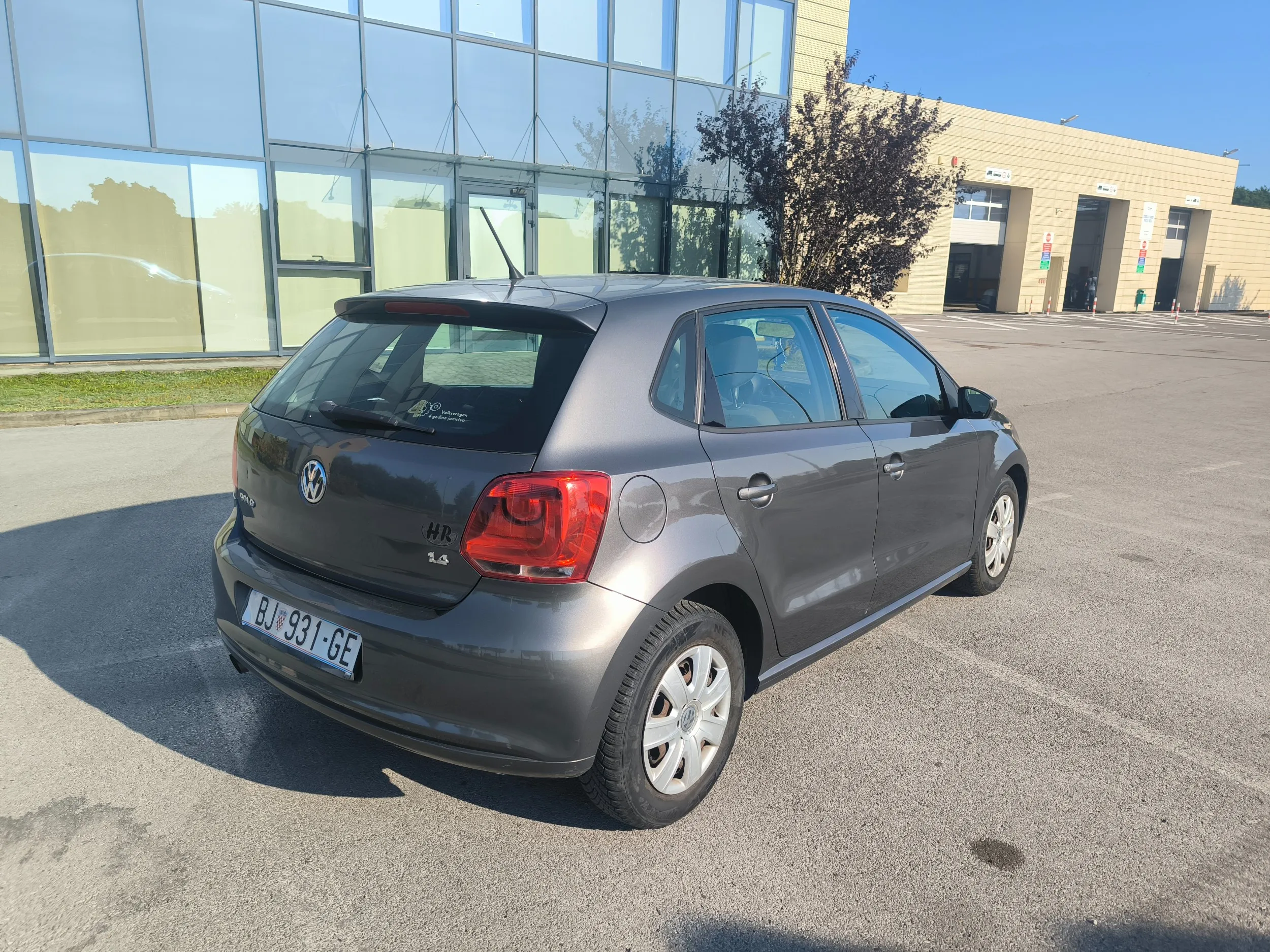 vw polo 1,4, hr auto, 1.vl. - slika 13