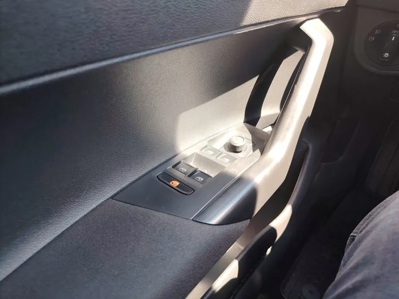 vw polo 1,0 tsi life **nije uvoz**1.vlasnik - slika 12