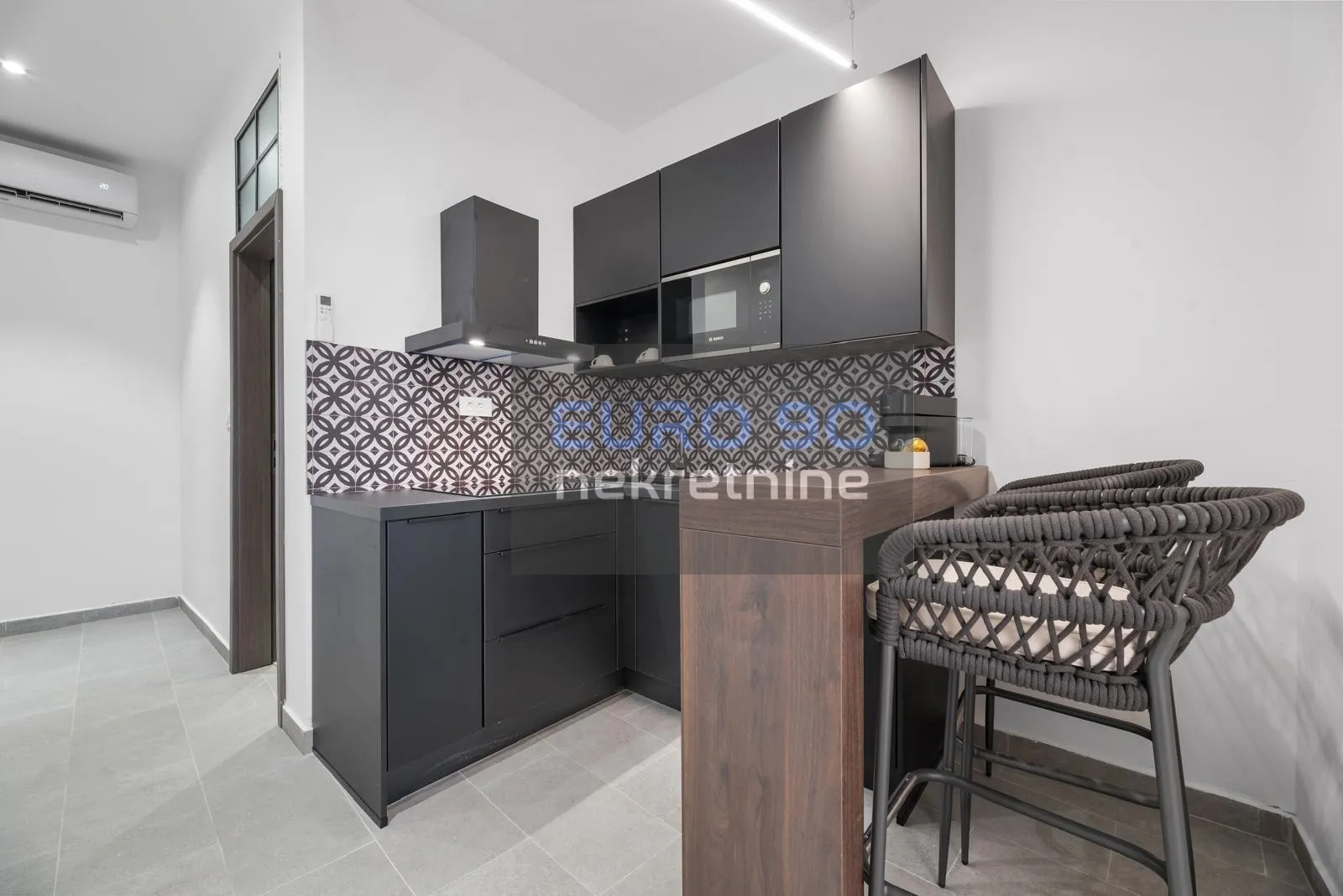 zadar /poluotok-stan s dva apartmana na top lokaciji, 69 m2,2.kat!!! - slika 2