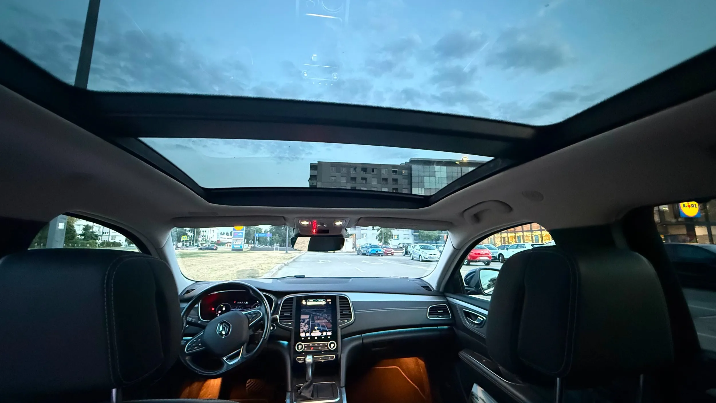renault talisman grandtour 1,3tce, intens,u pdv-u, panorama, top - slika 18