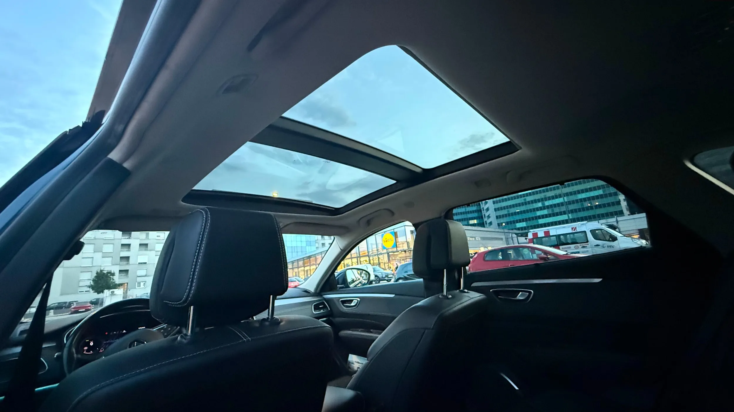 renault talisman grandtour 1,3tce, intens,u pdv-u, panorama, top - slika 23