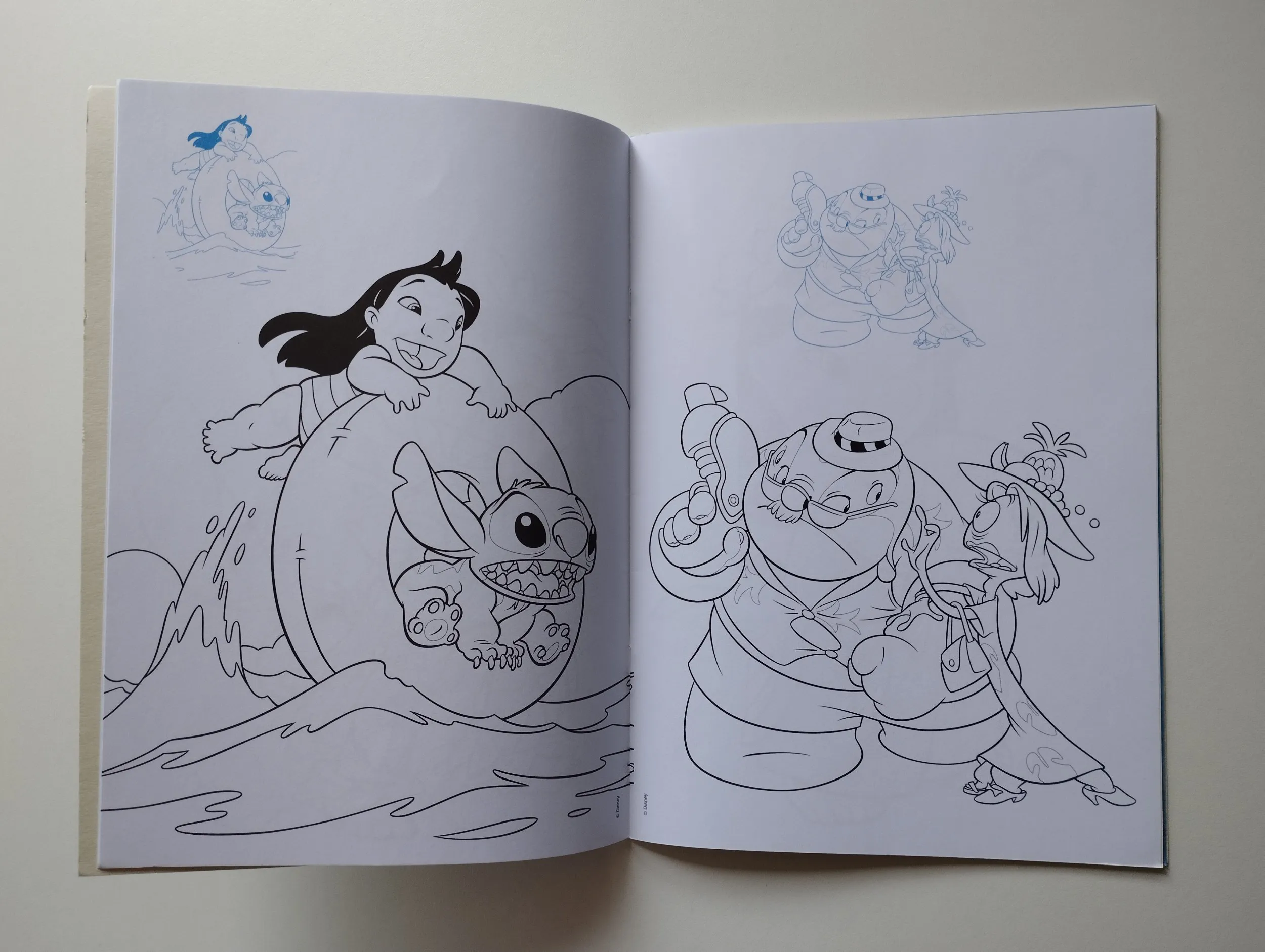 disney lilo & stitch - bojanka sa naljepnicama novo - slika 4