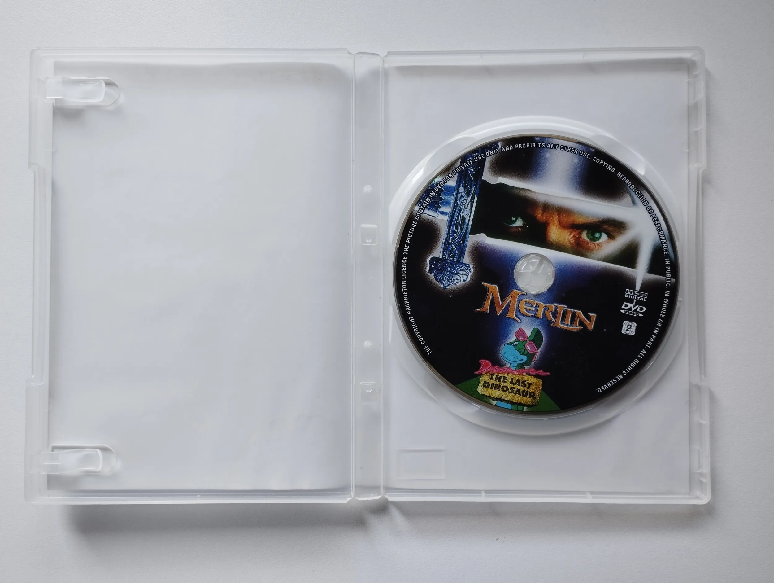 merlin; tajne excalibura / denver; posljednji dinosaur dvd - slika 3