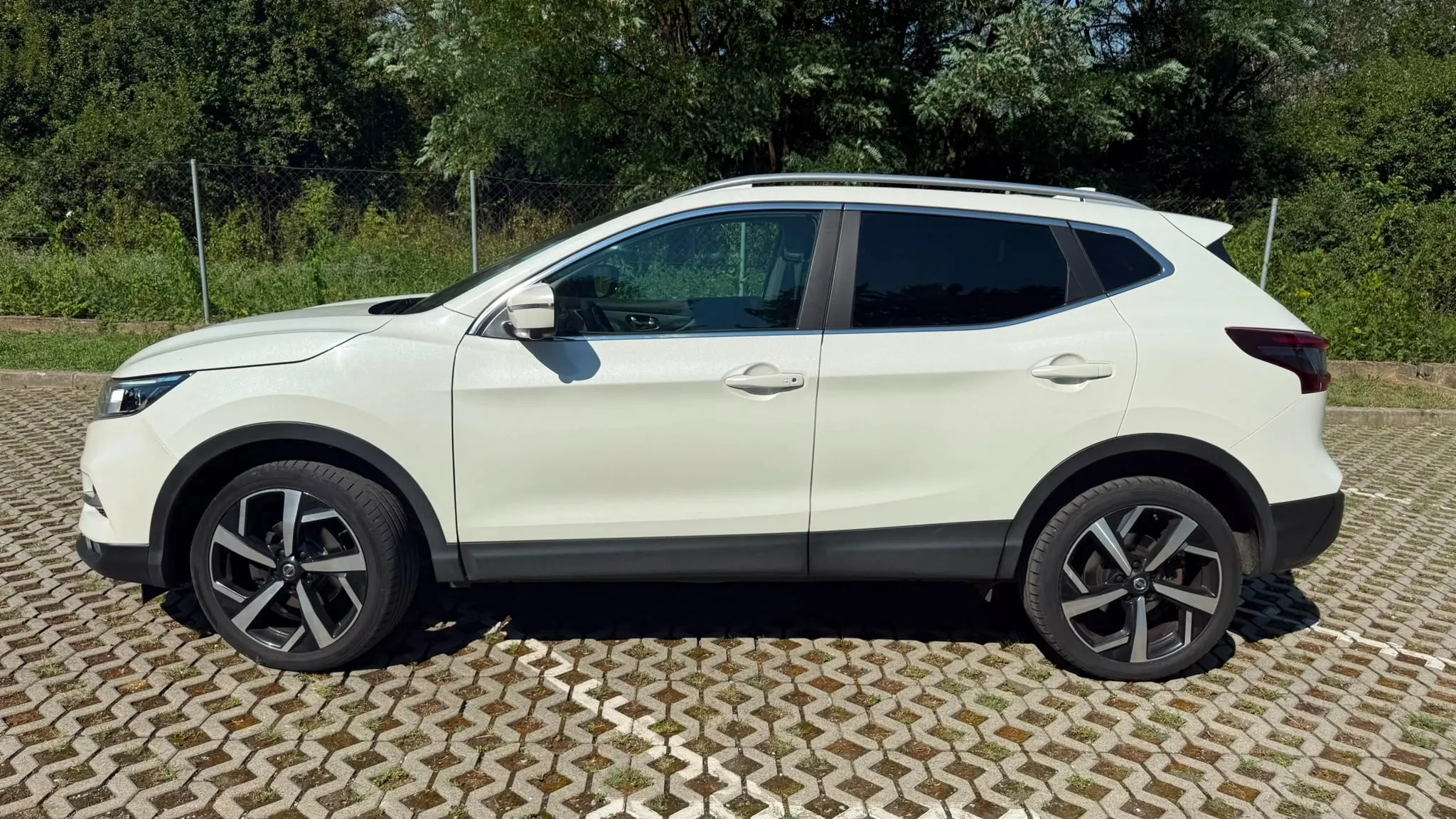 nissan qashqai 1,3 dig-t, tekna, automatik,panorama, ekstra stanje - slika 5