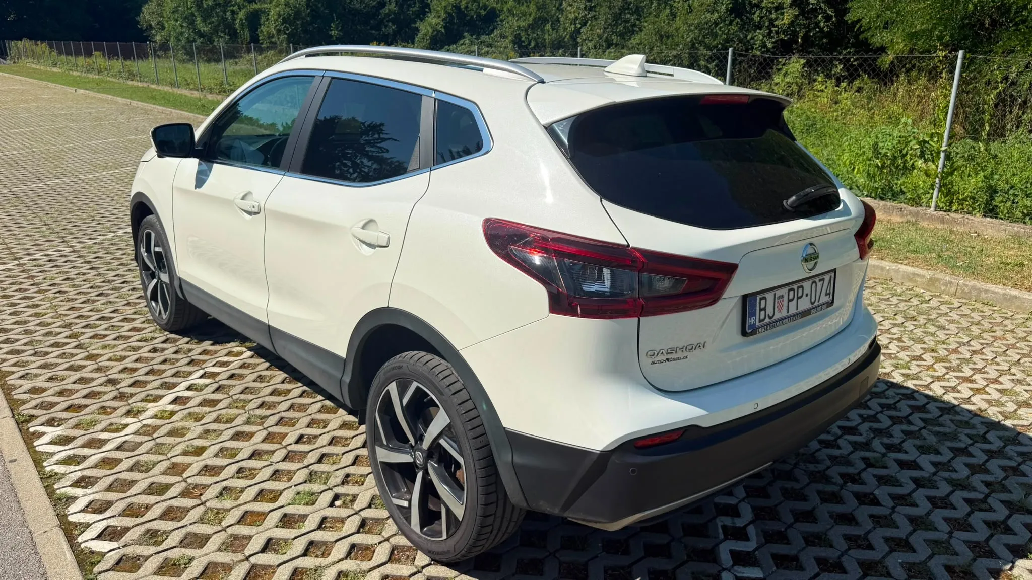 nissan qashqai 1,3 dig-t, tekna, automatik,panorama, ekstra stanje - slika 8