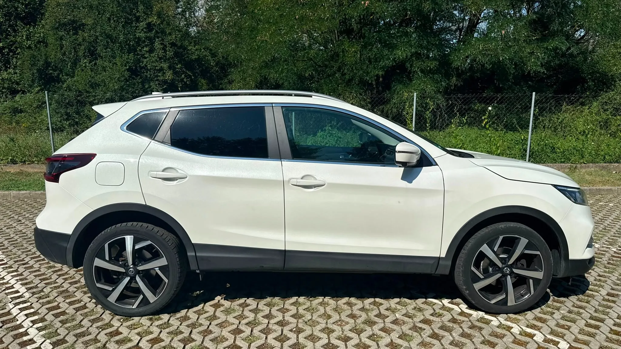 nissan qashqai 1,3 dig-t, tekna, automatik,panorama, ekstra stanje - slika 11