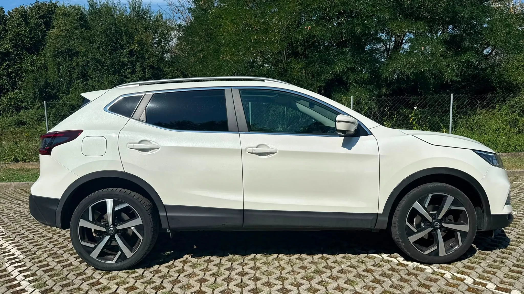 nissan qashqai 1,3 dig-t, tekna, automatik,panorama, ekstra stanje - slika 14