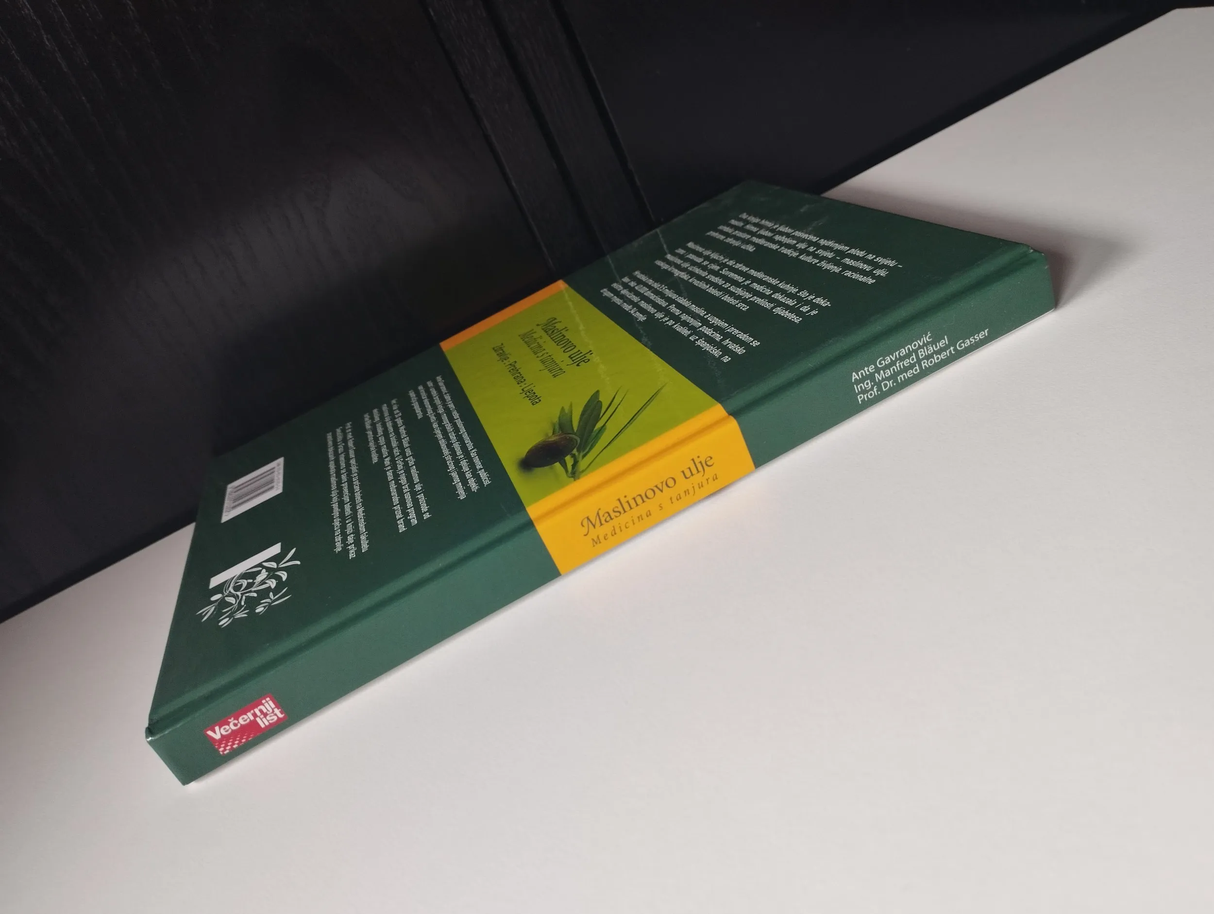 maslinovo ulje, medicina s tanjura - više autora - slika 3
