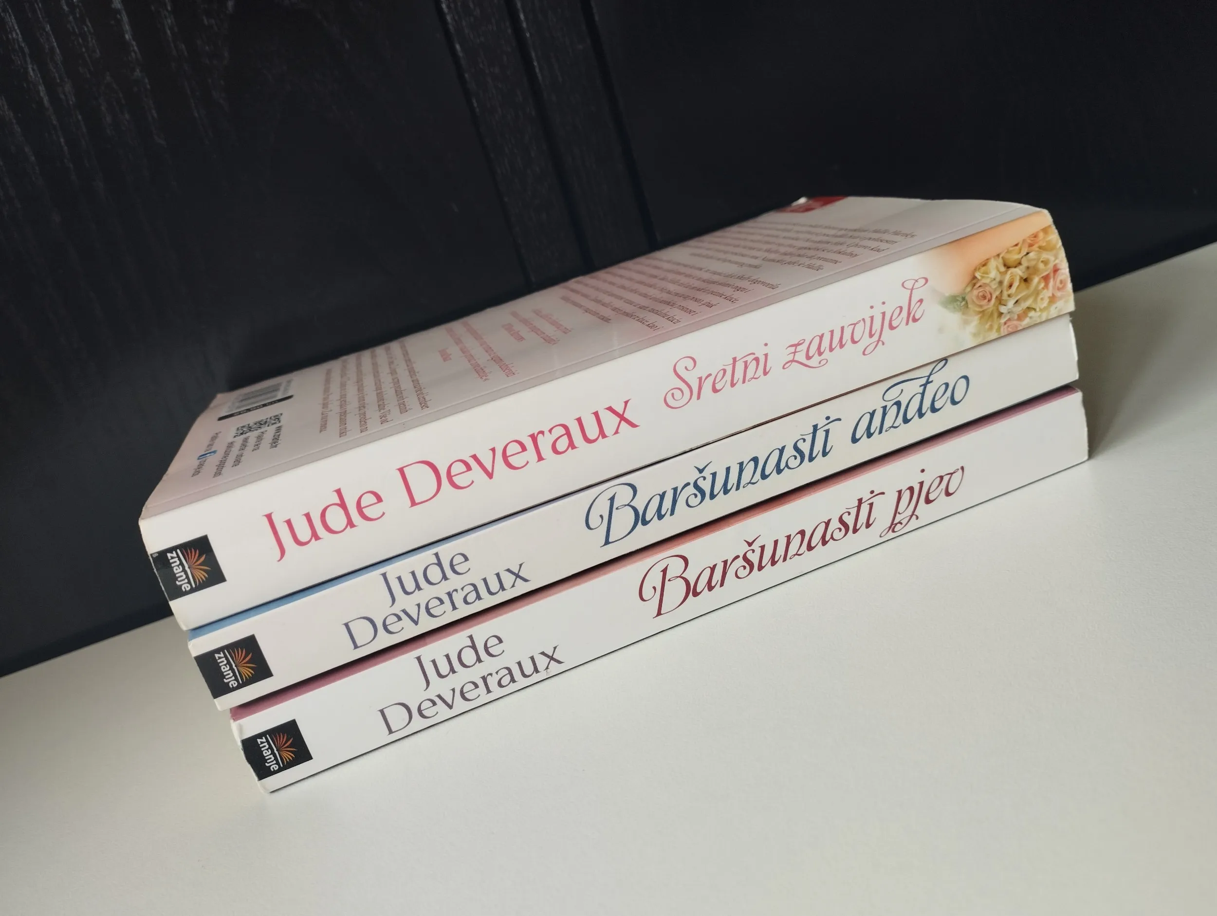 jude deveraux - baršunasti pjev, sretni zauvijek, baršunasti anđeo - slika 3