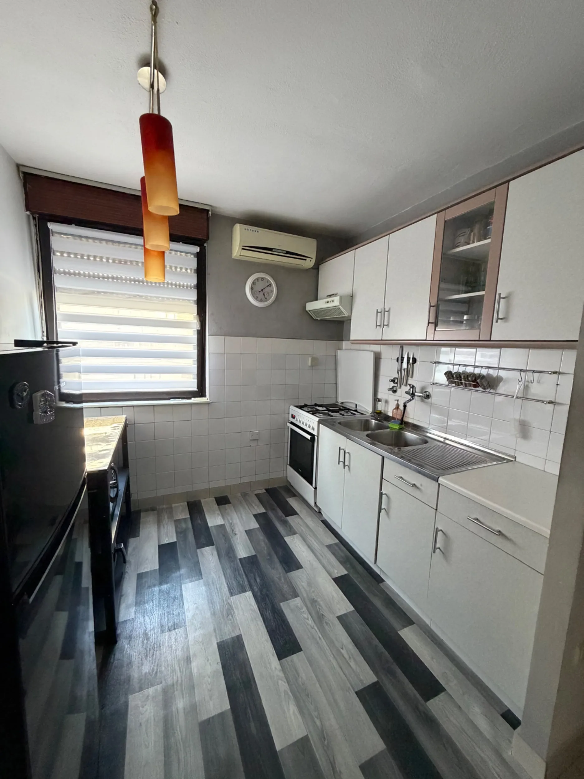 stan: dugave, novi zagreb 62 m² - slika 19