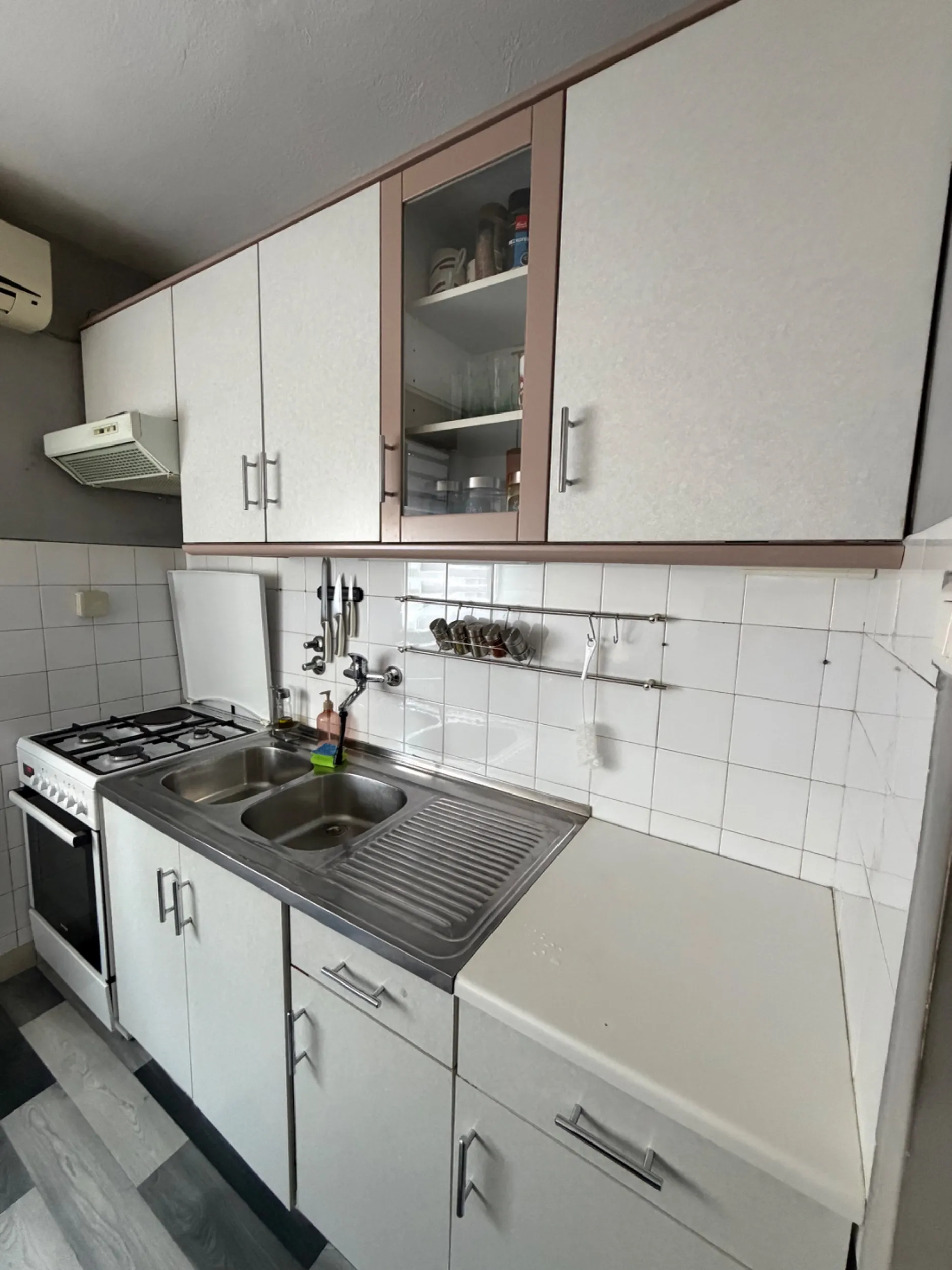 stan: dugave, novi zagreb 62 m² - slika 21