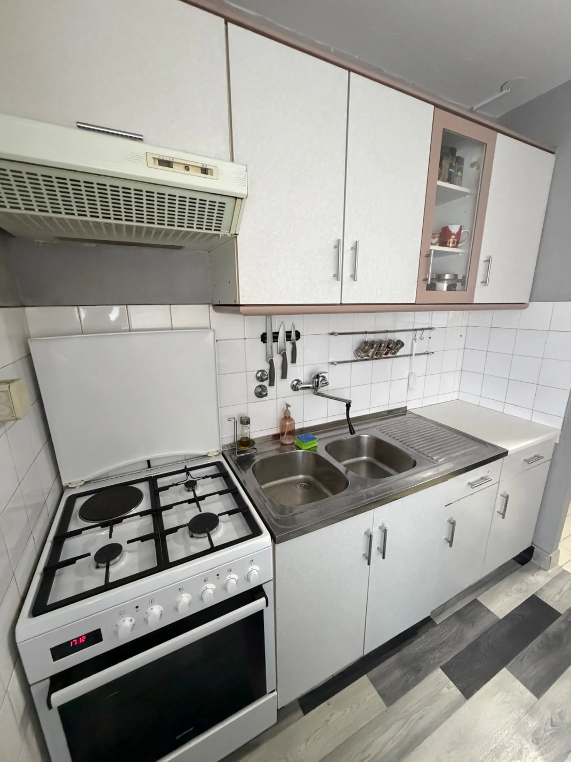 stan: dugave, novi zagreb 62 m² - slika 24