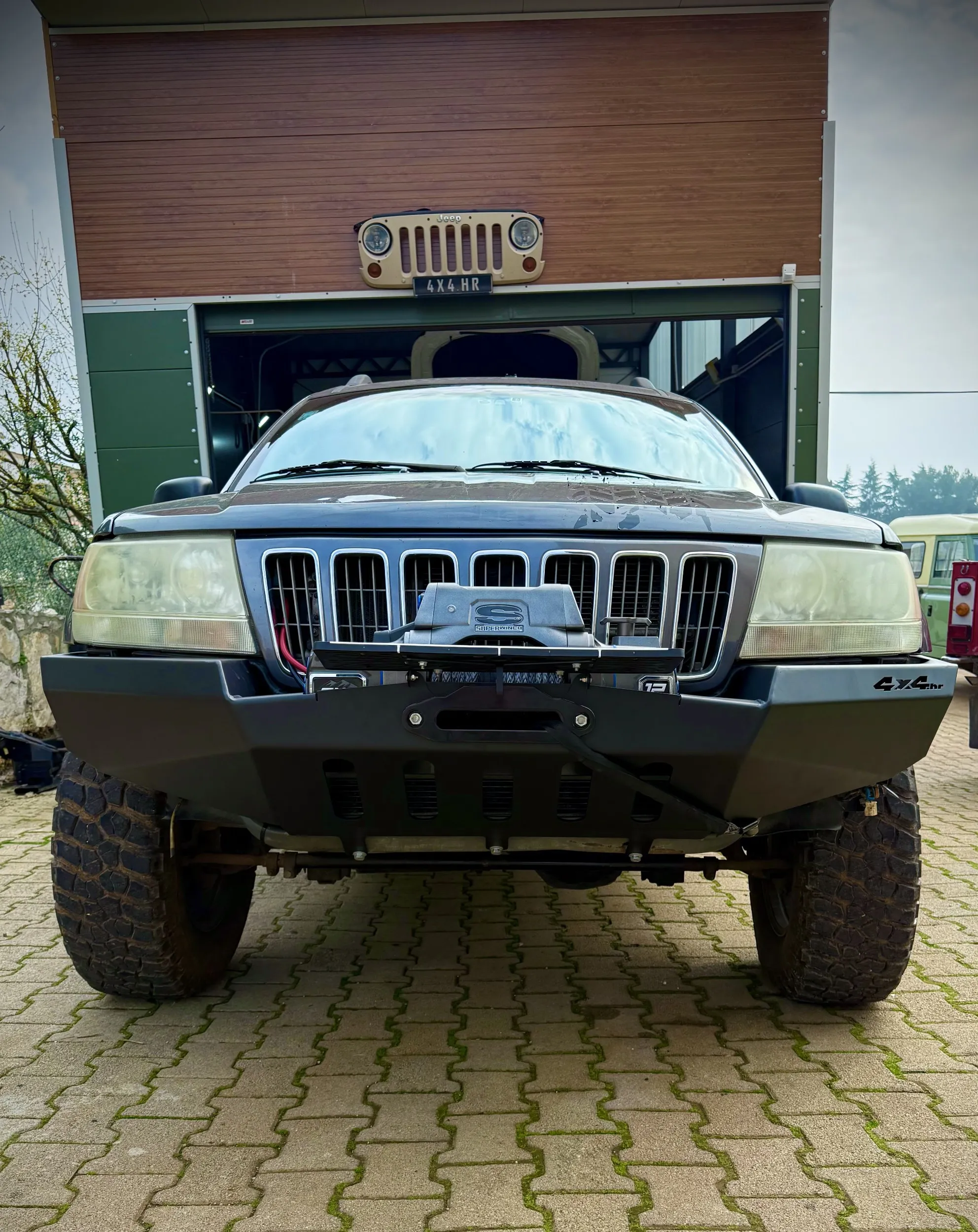 wj front bumper - slika 1