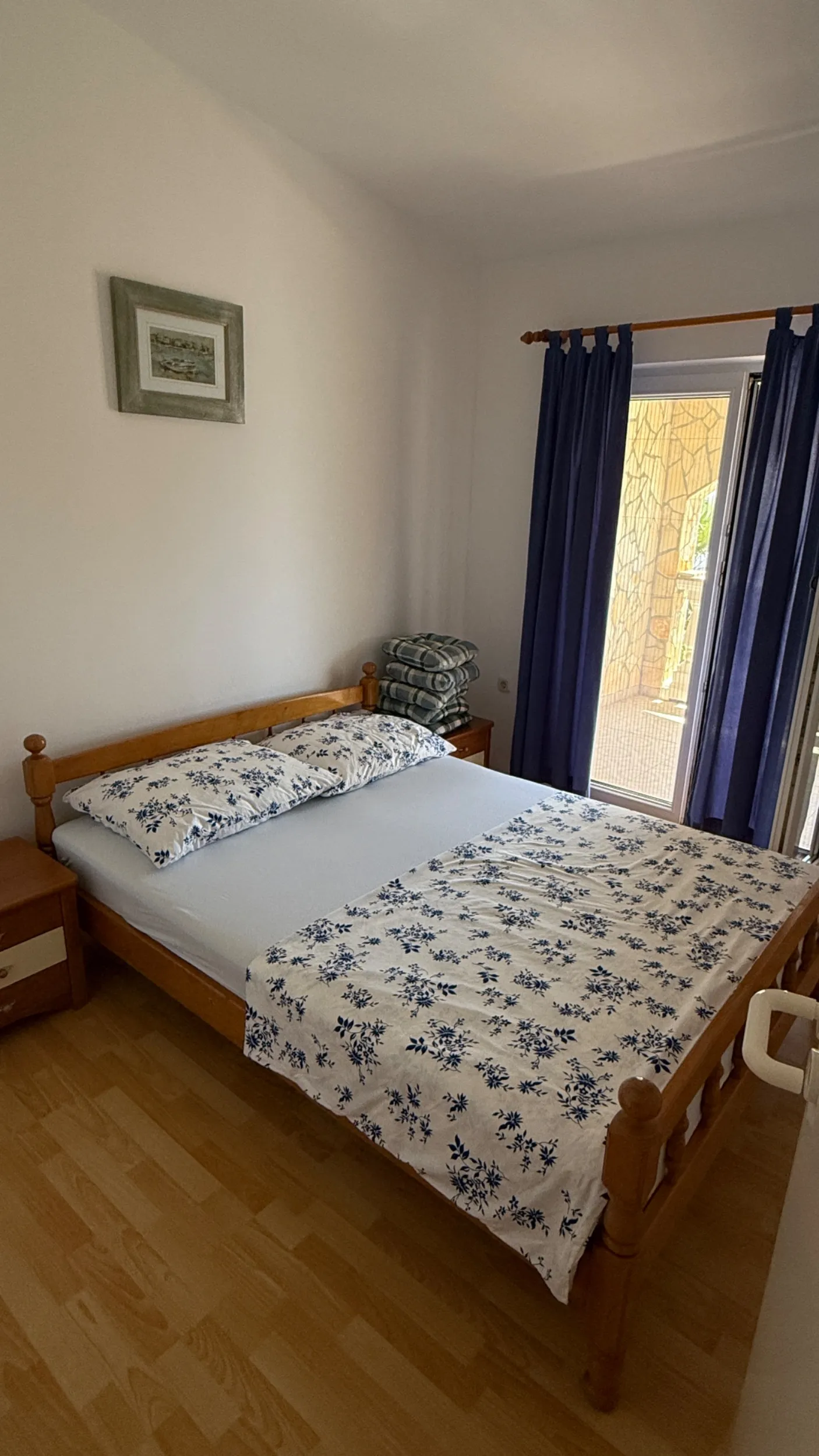 kuća s 4 apartmana u centru vira - slika 8