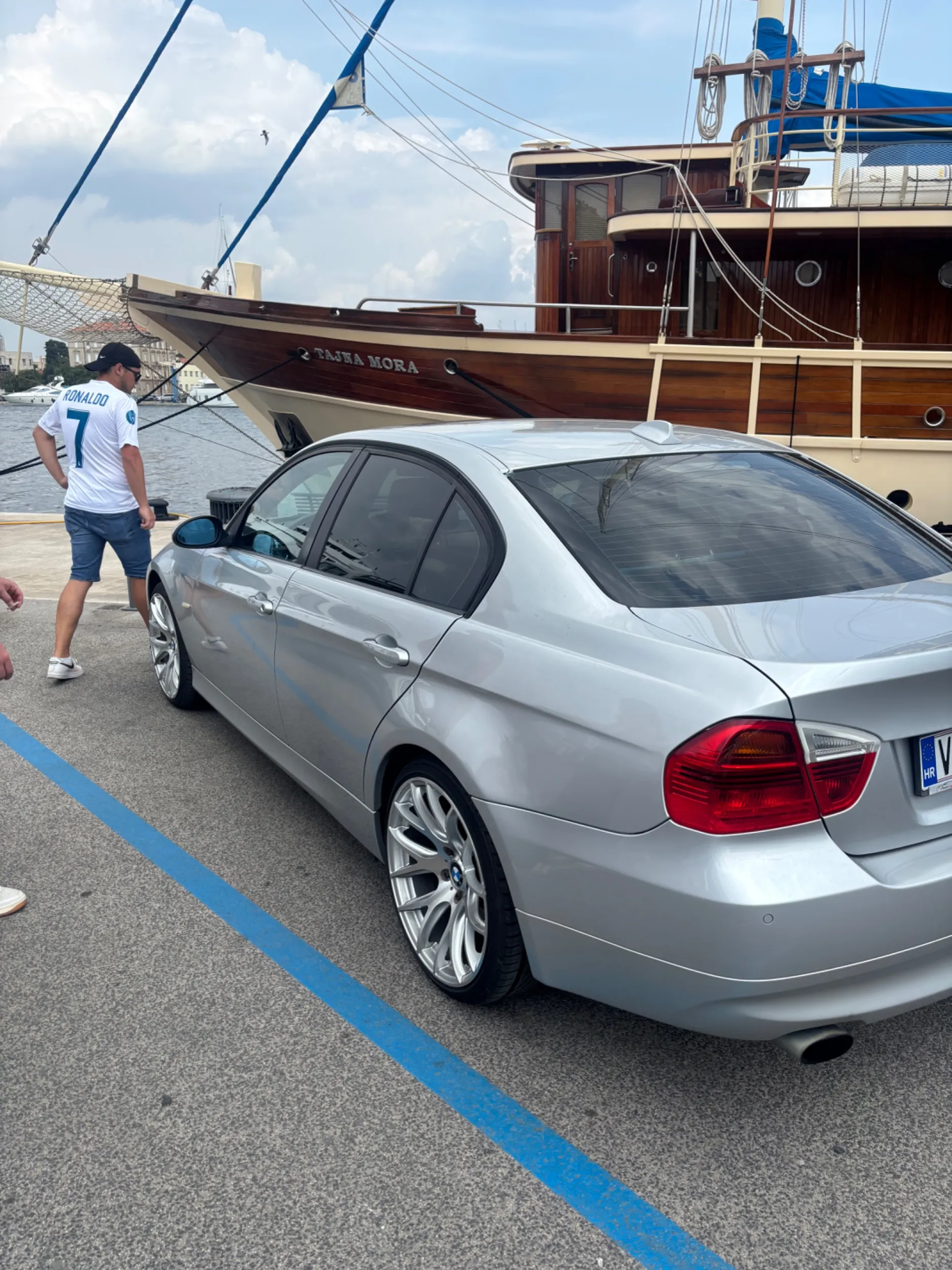 bmw e90 320i automatik - slika 9