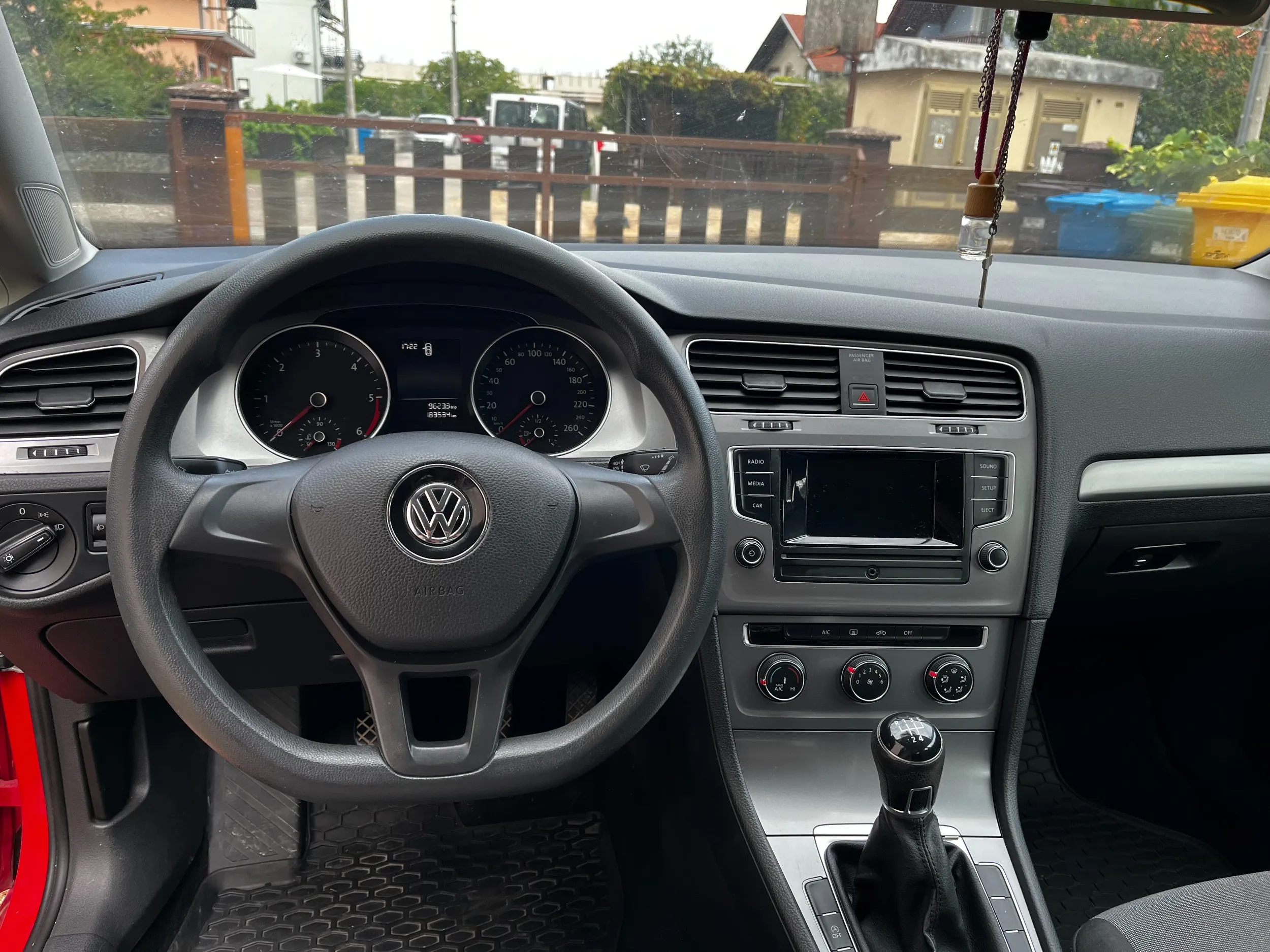 vw golf 7 1.6 tdi – 66 kw / 90 ks – 2016. godište - slika 4