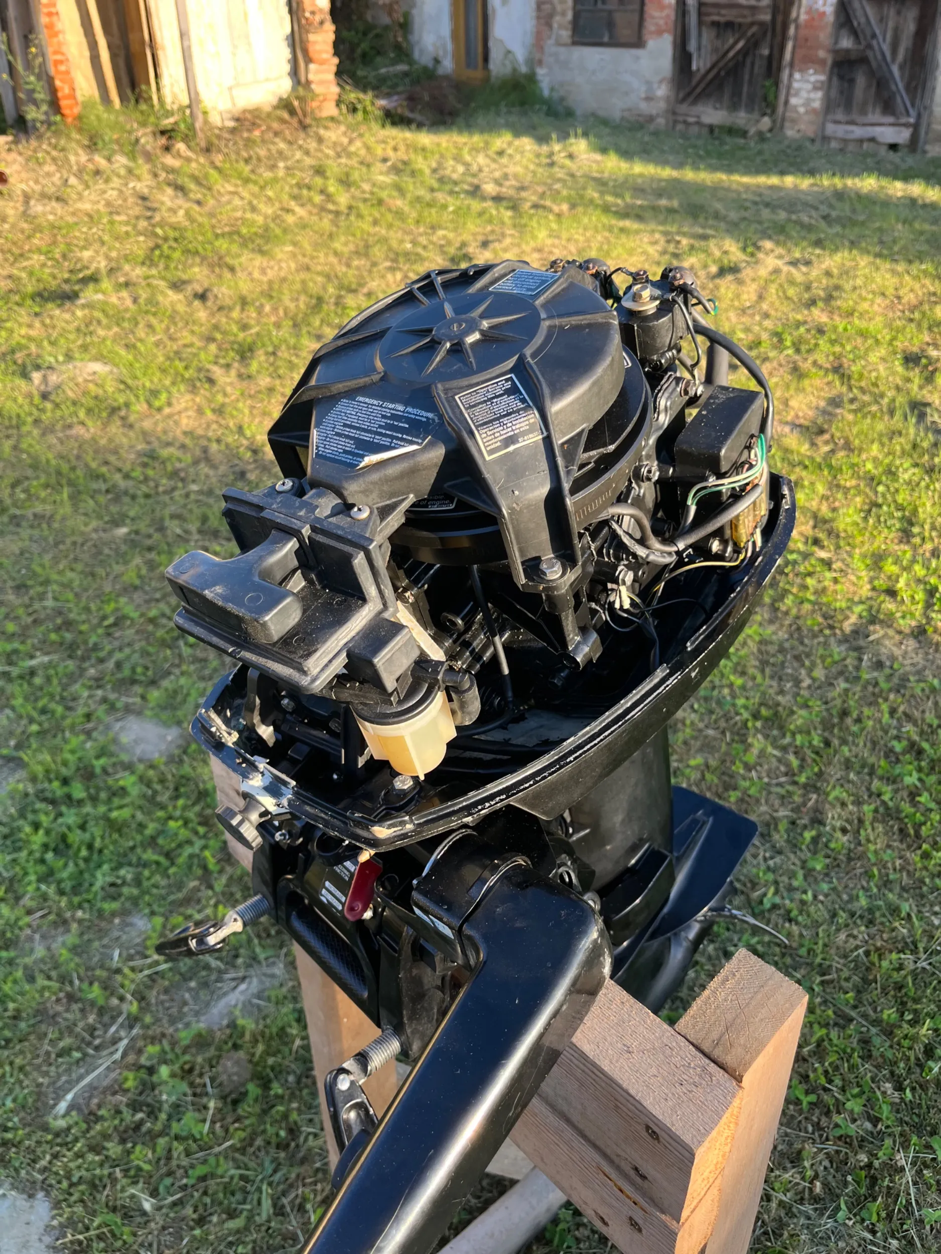 mercury 15 ks kratka noga - slika 5