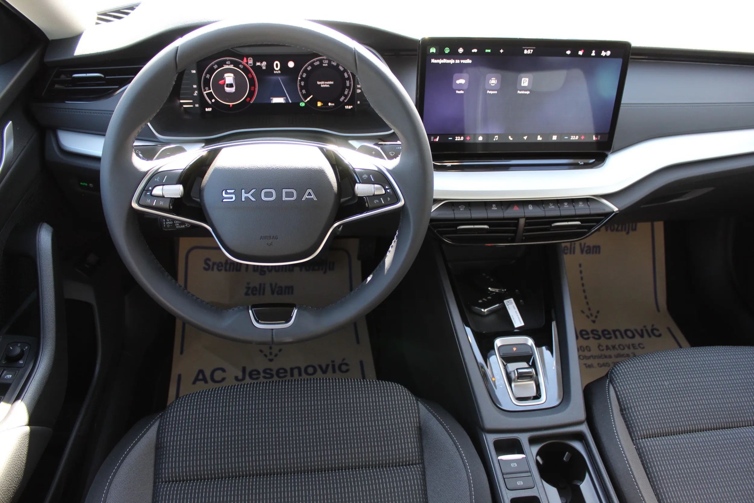 13307 škoda octavia fl selection 2.0 tdi dsg - slika 12