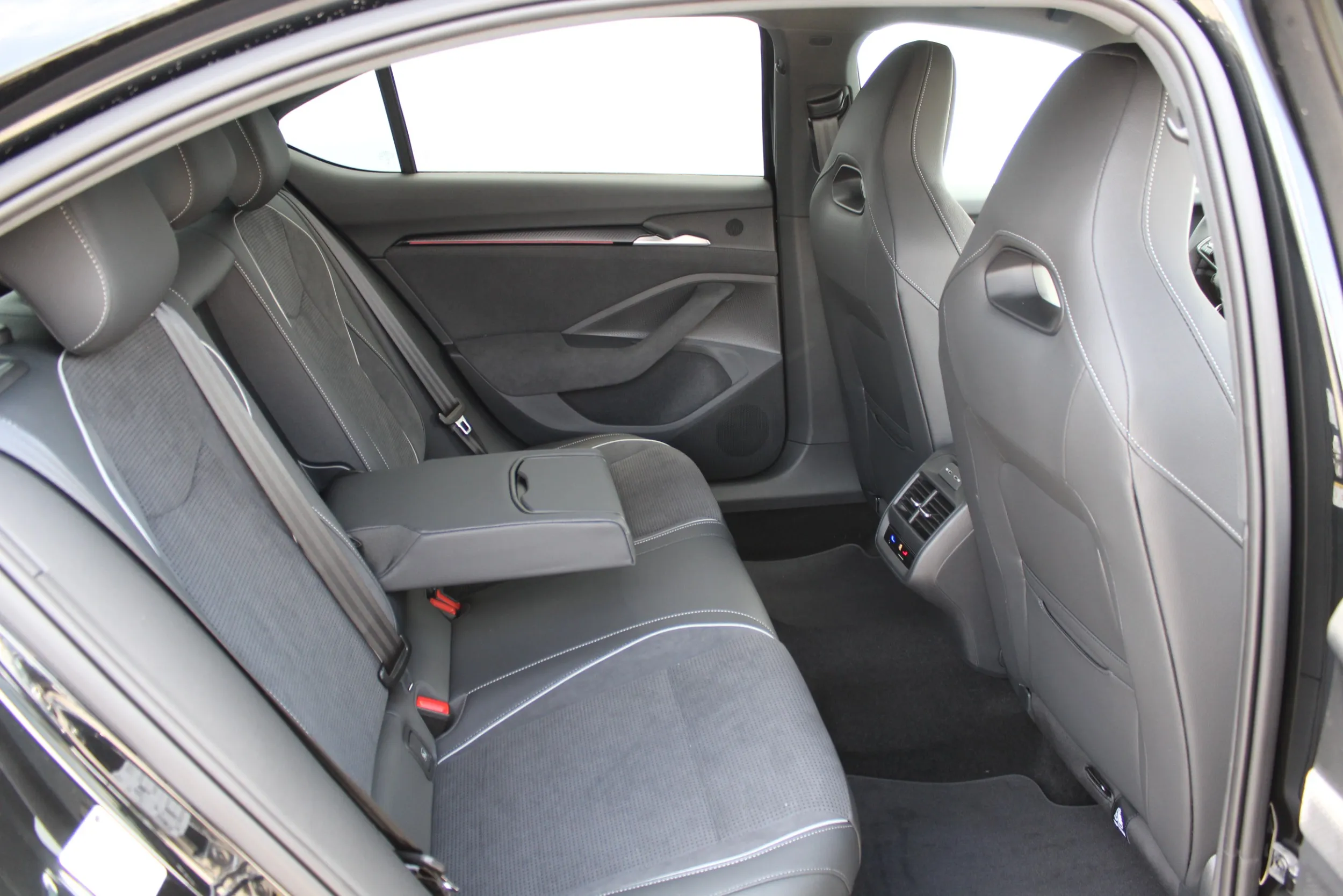 13262 škoda superb sportline 2.0 tdi dsg - slika 8