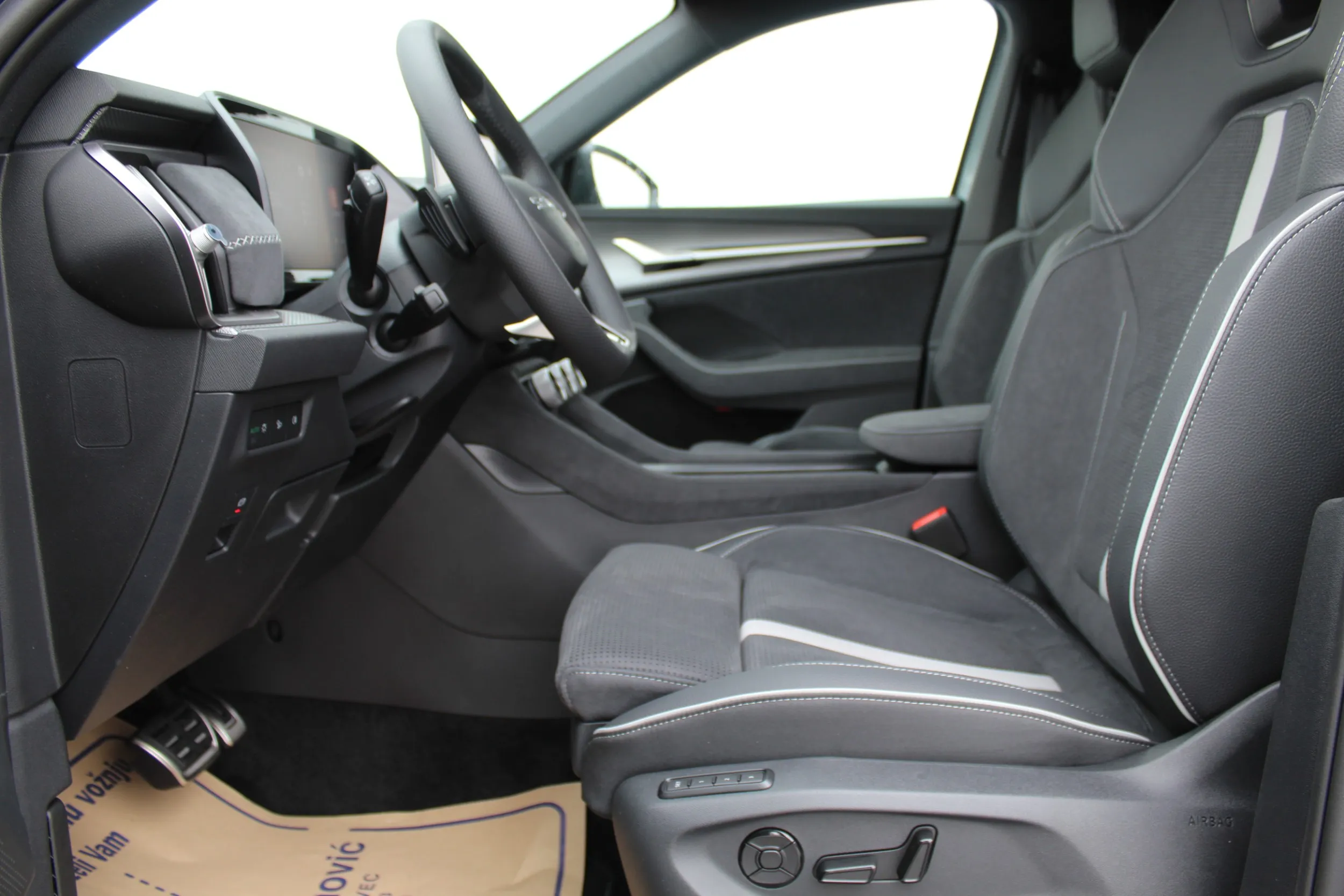 13251 škoda kodiaq sportline 2.0 tdi dsg *7 sjedala* - slika 16