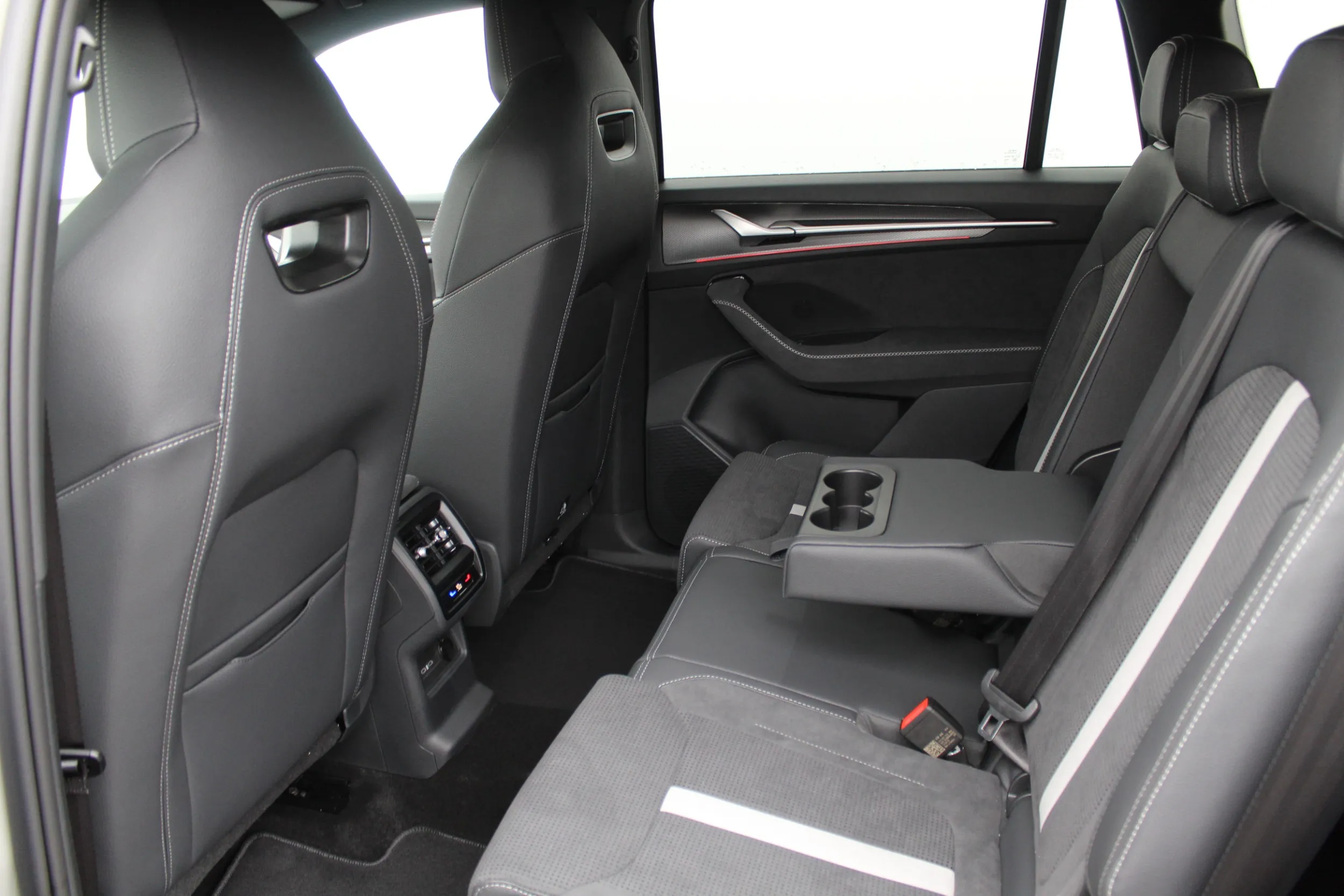 13244 škoda kodiaq sportline 1.5 tsi act dsg mhev *7 sjedala* - slika 6