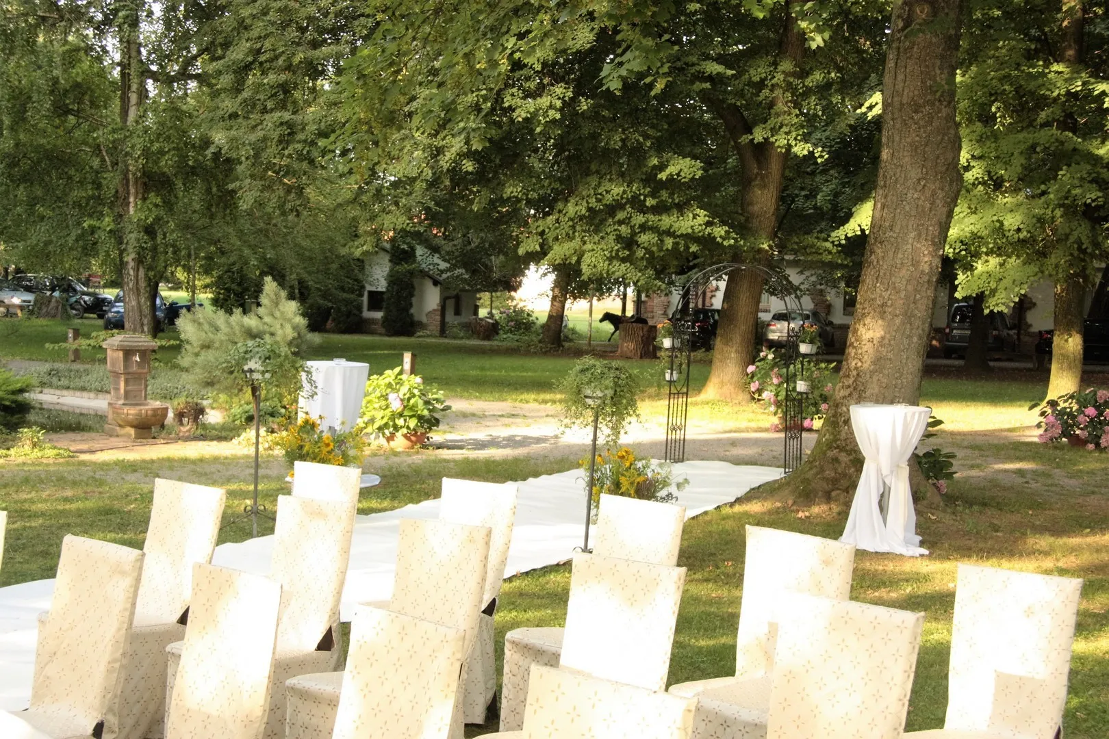 hotel višnjica - vjenčanje na otvorenom - slika 11