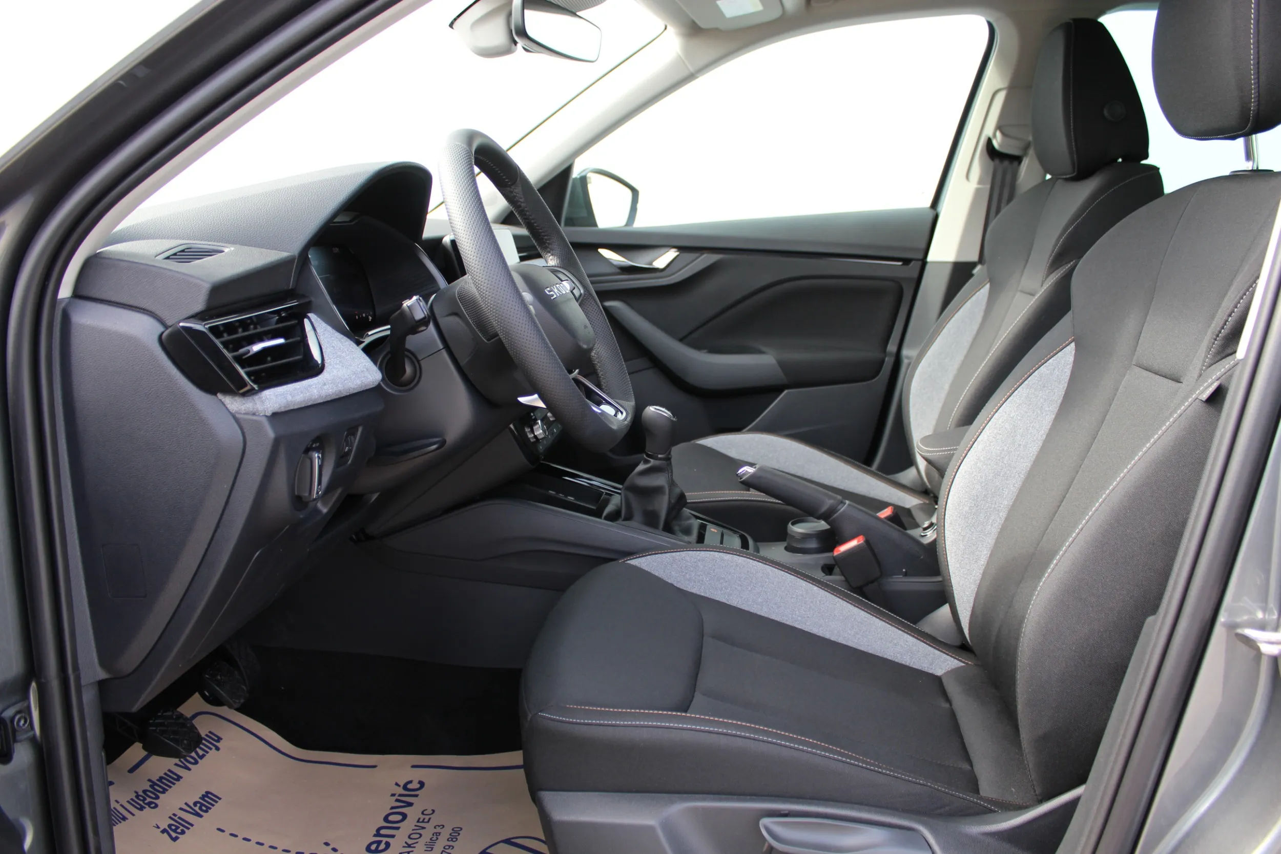 13280 škoda kamiq fl selection 1.0 tsi - slika 5