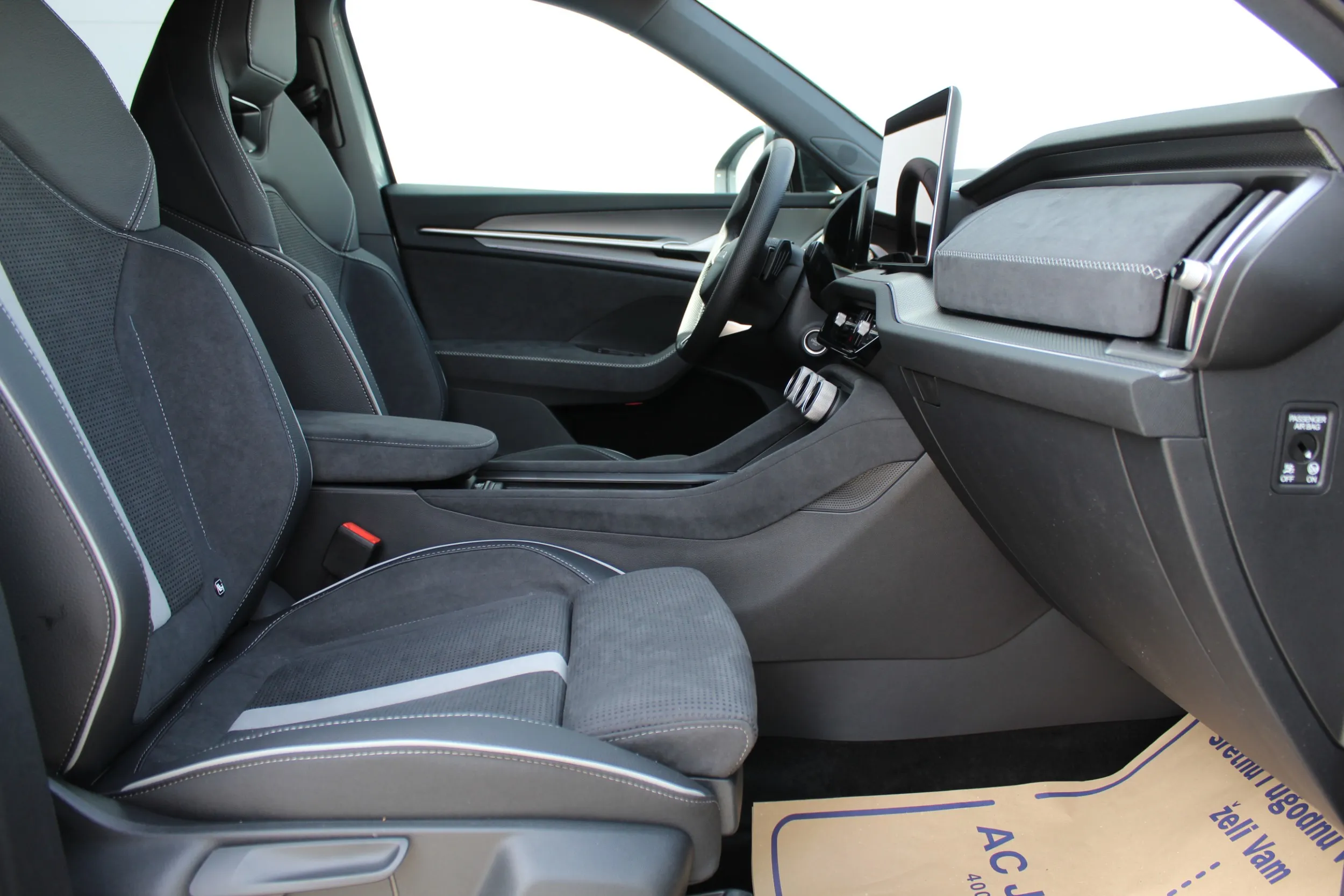 13249 škoda kodiaq sportline 1.5 tsi dsg phev - slika 9