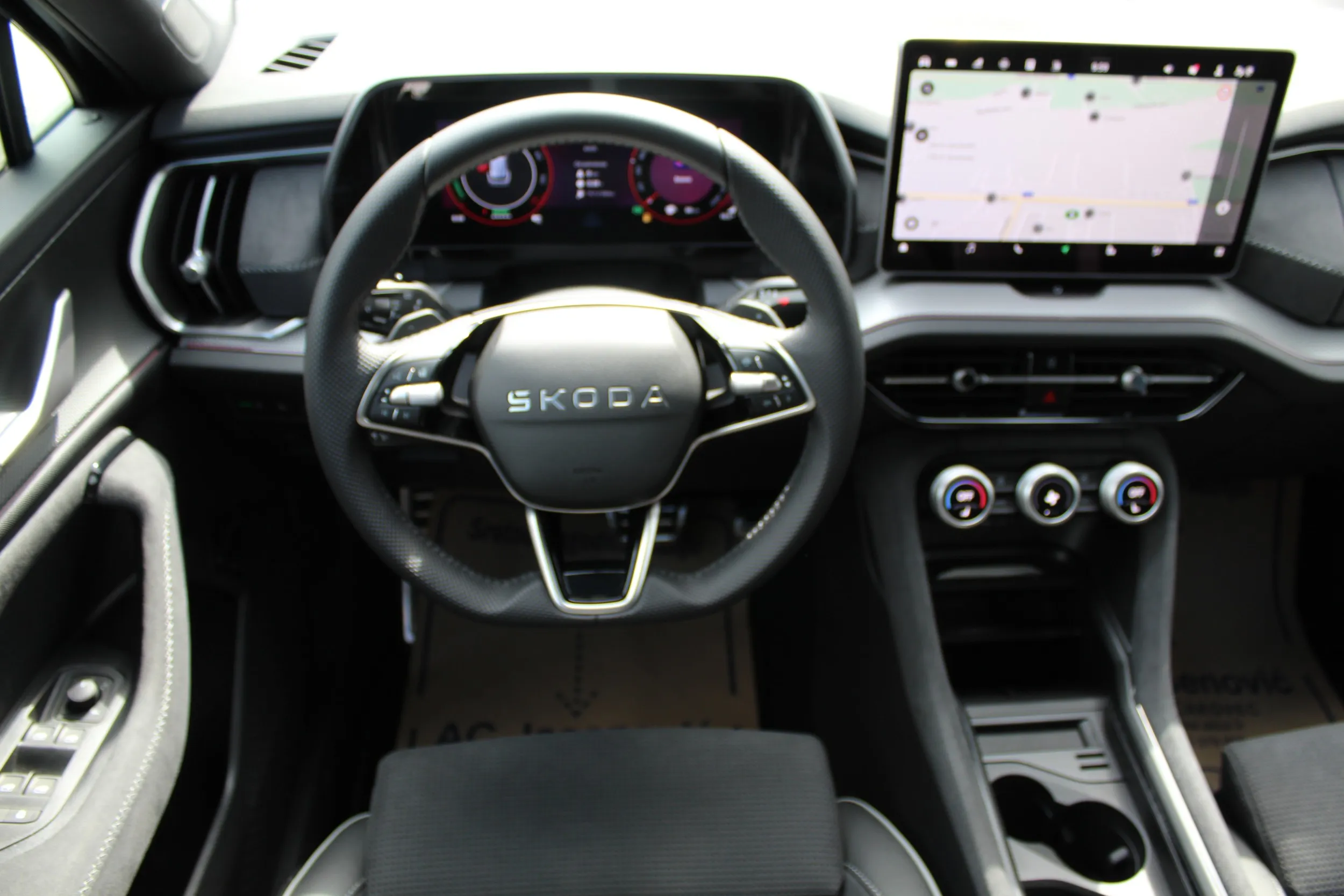 13249 škoda kodiaq sportline 1.5 tsi dsg phev - slika 13
