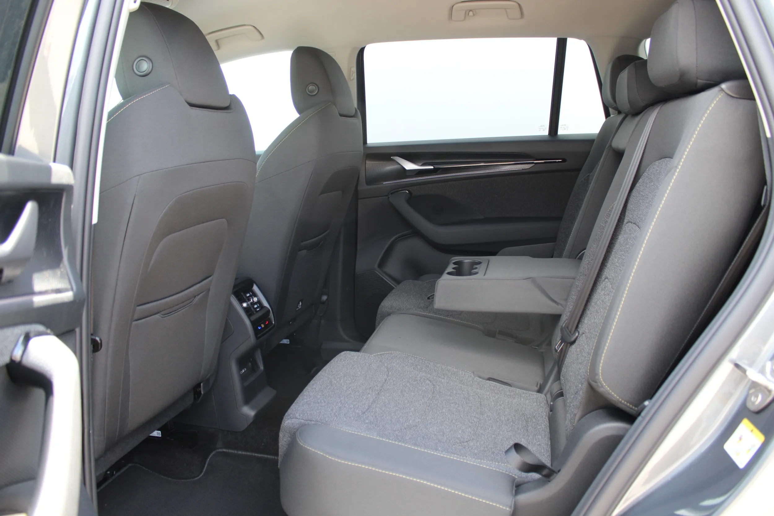 13243 škoda kodiaq selection 1.5 tsi act dsg mhev *7 sjedala* - slika 12