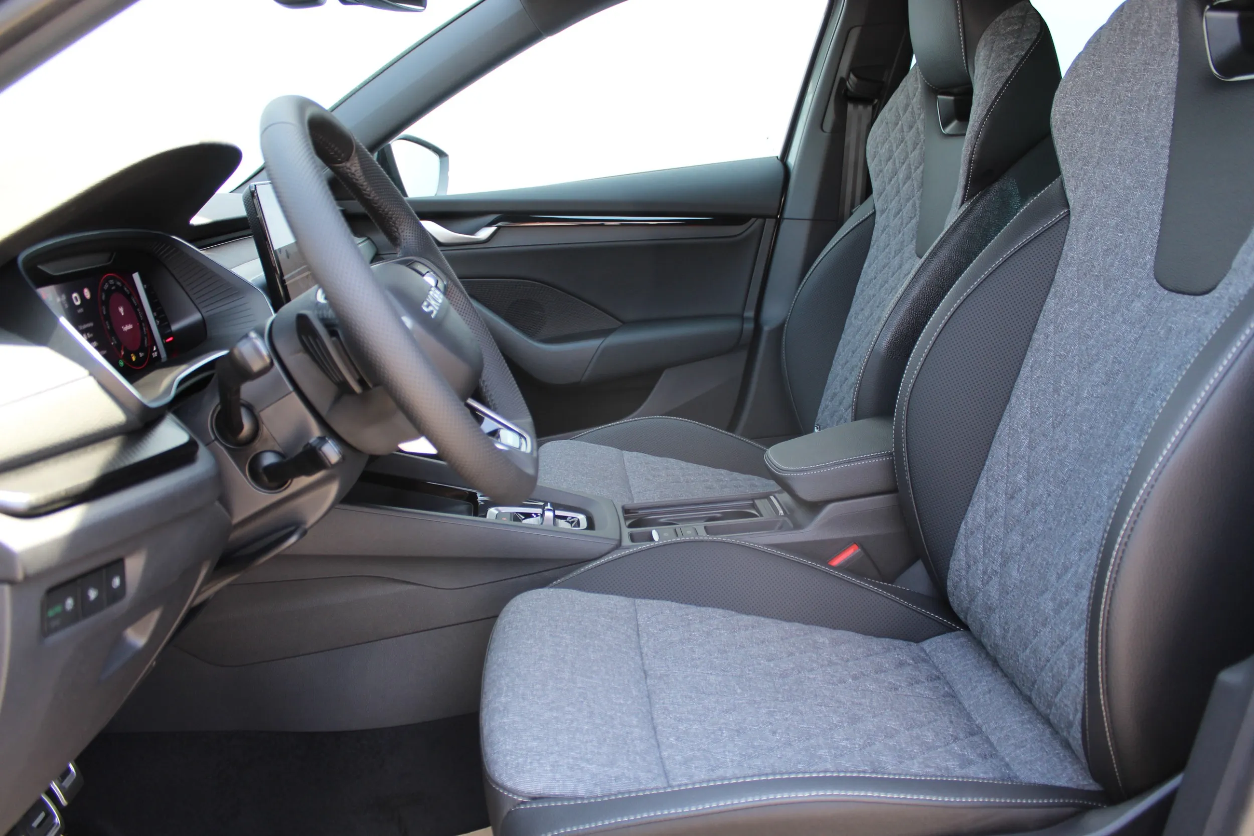 13310 škoda octavia fl sportline 2.0 tdi dsg - slika 13