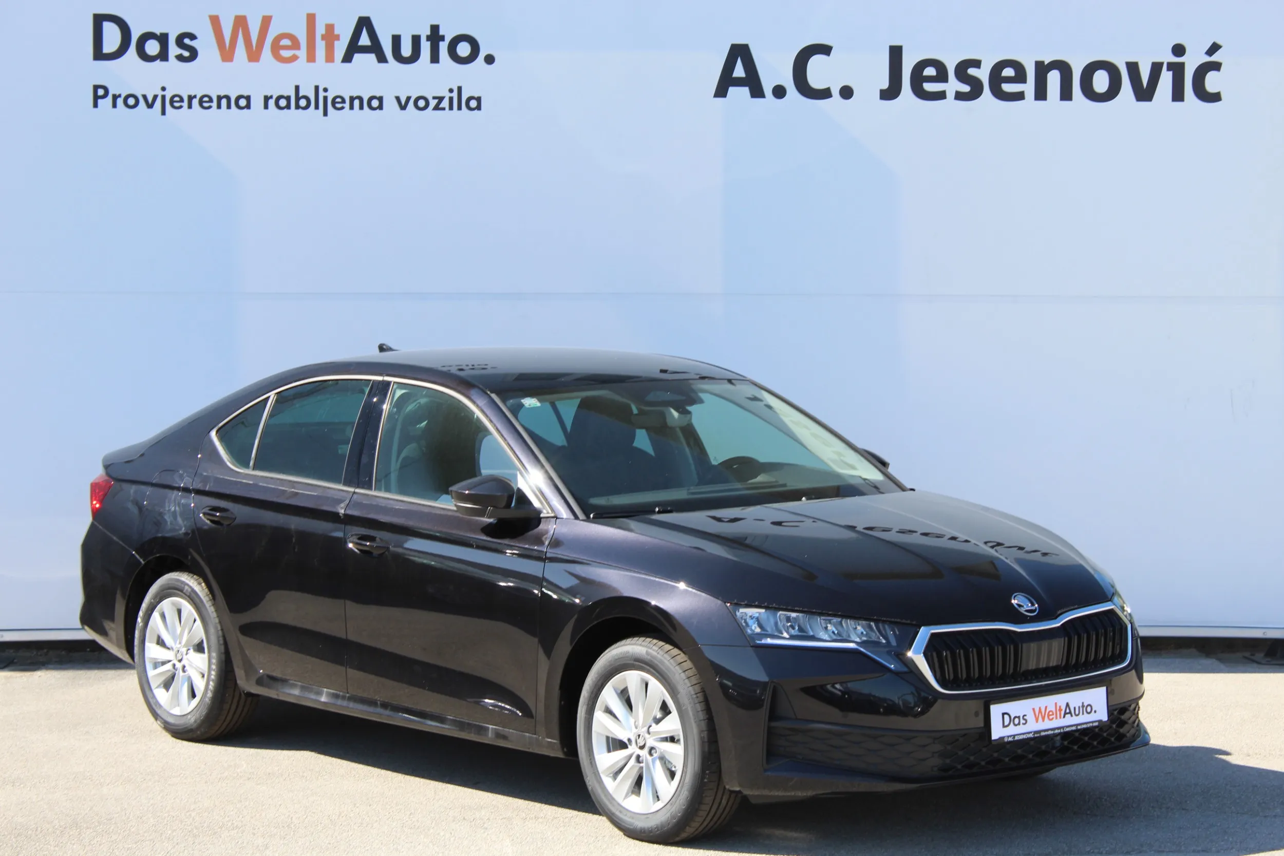 13293 škoda octavia fl essence 2.0 tdi - slika 9