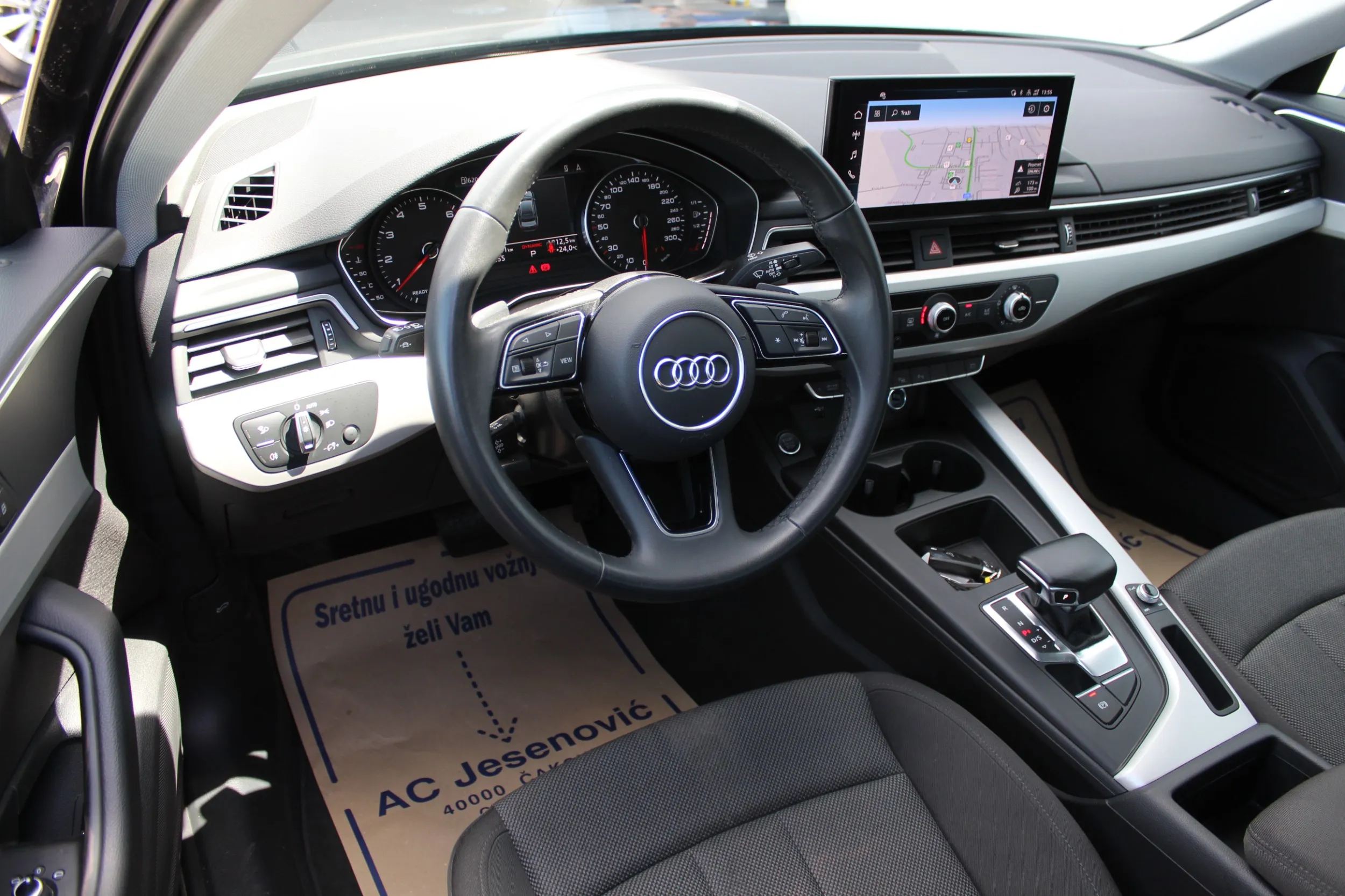 13268 audi a4 35tfsi s tr advanced - slika 8