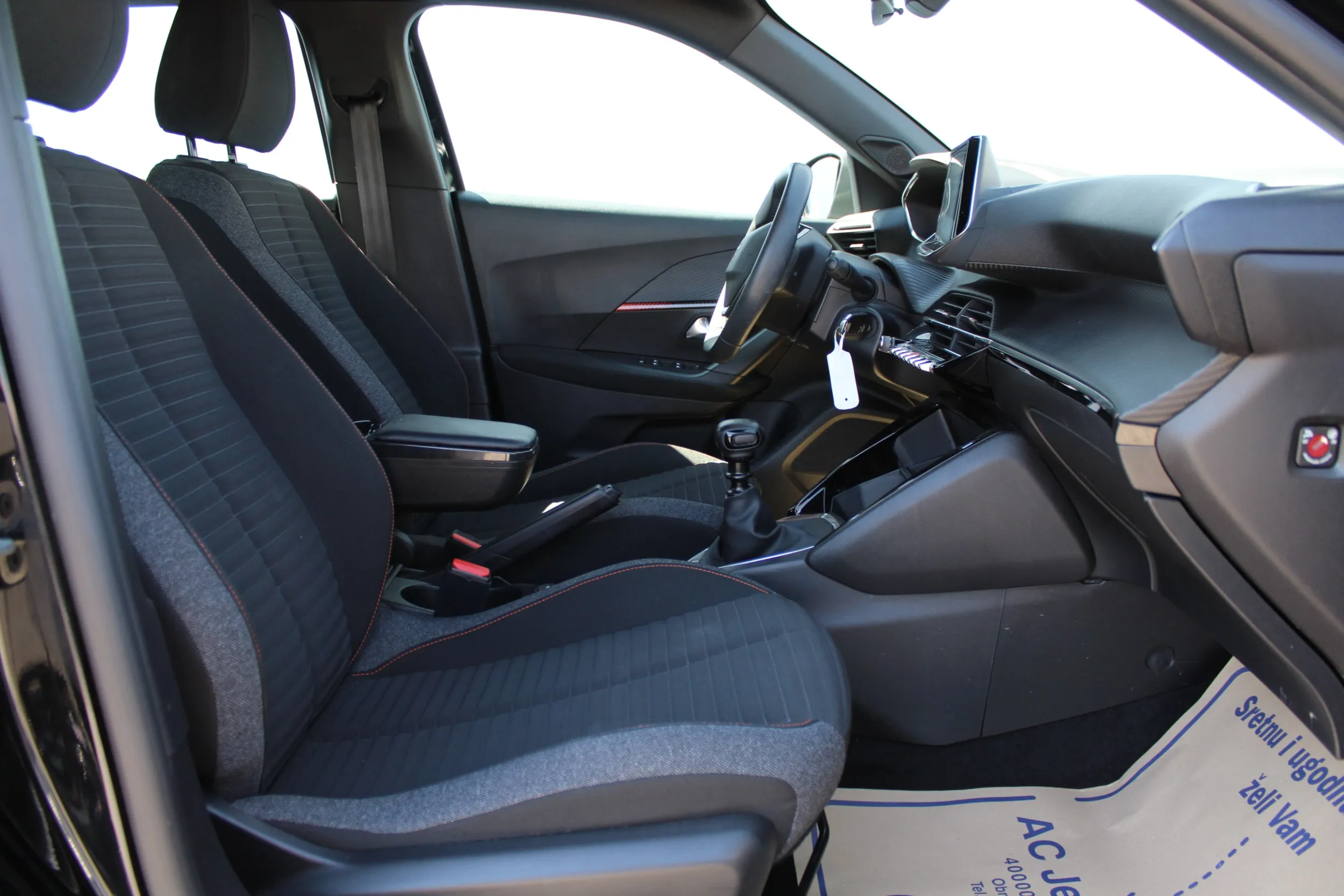 13266 peugeot 2008 active pack - slika 8