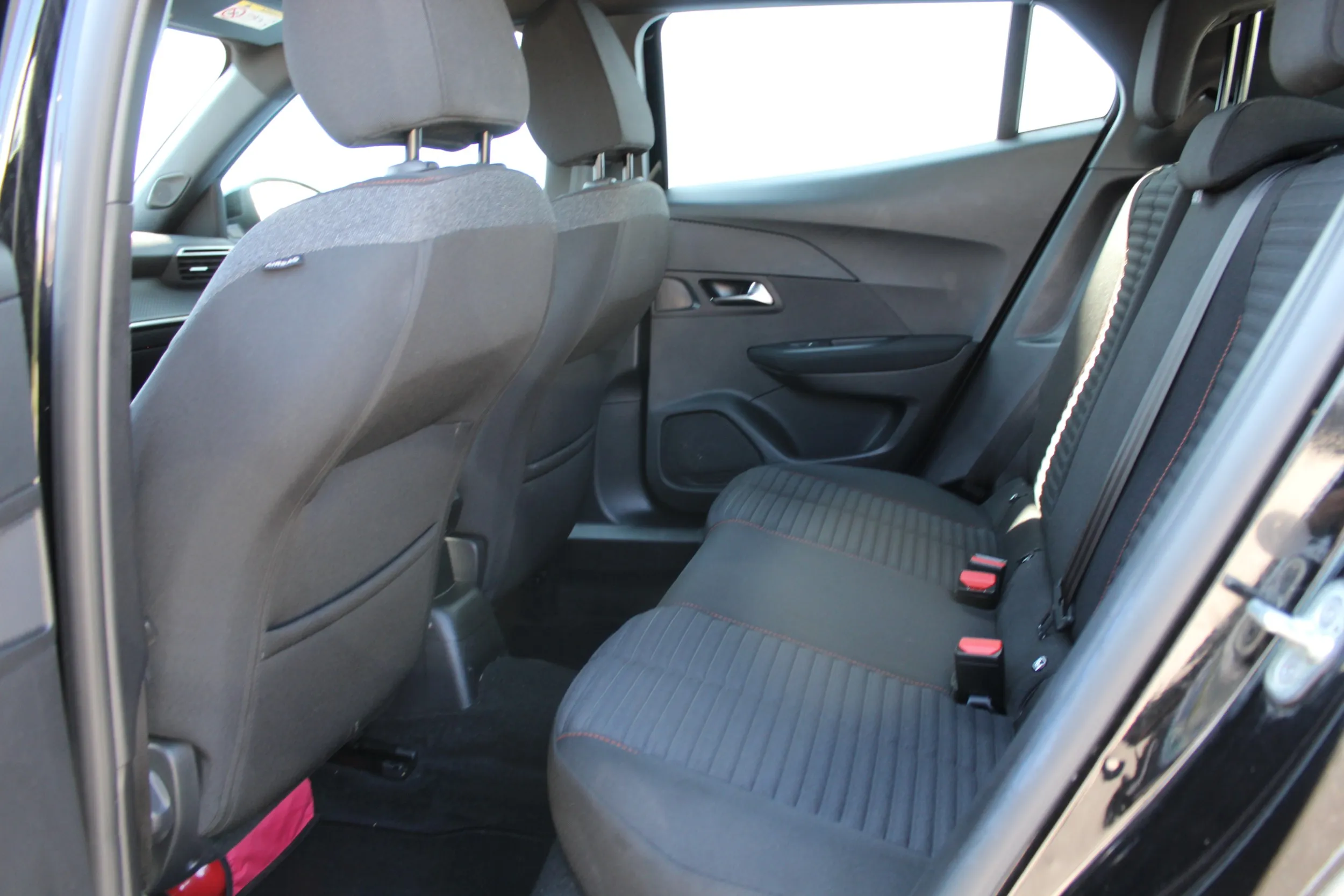 13266 peugeot 2008 active pack - slika 10