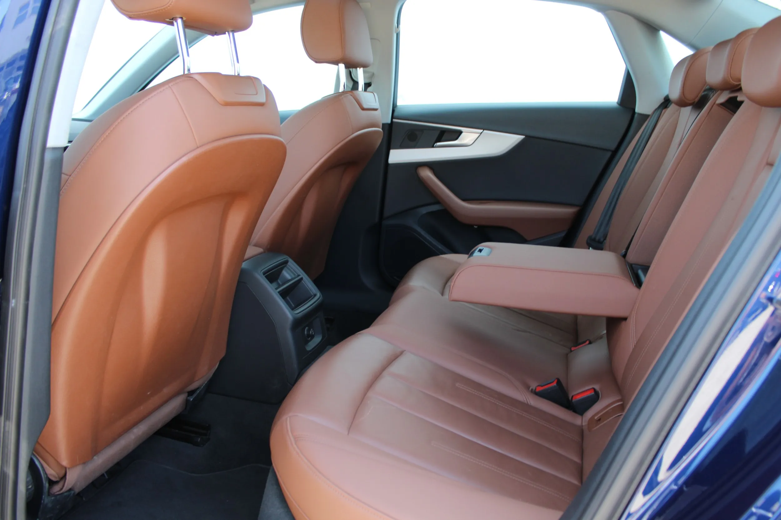 13277 audi a4 30tdi s tr advanced - slika 3
