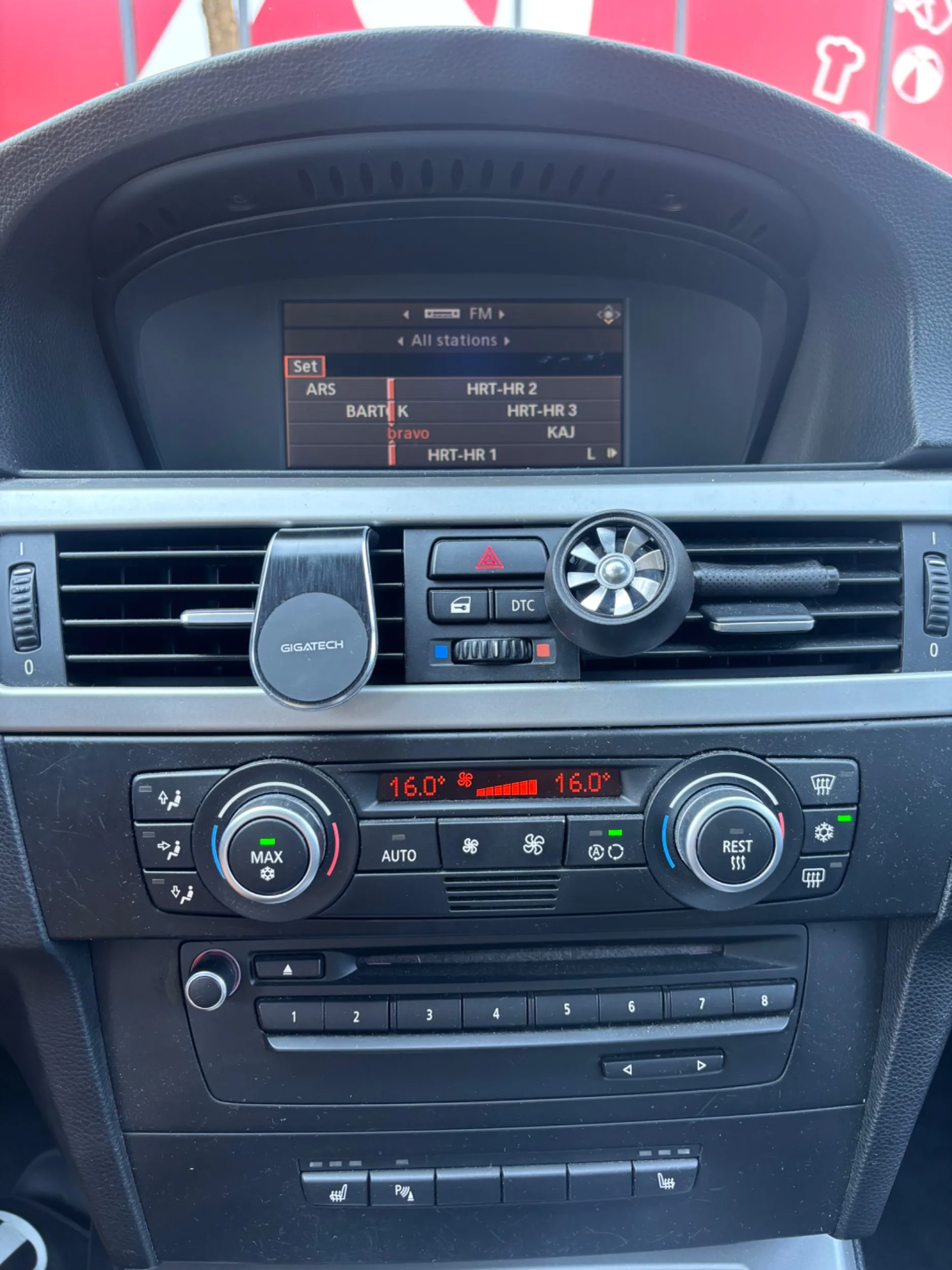 bmw e90 320i automatik - slika 2