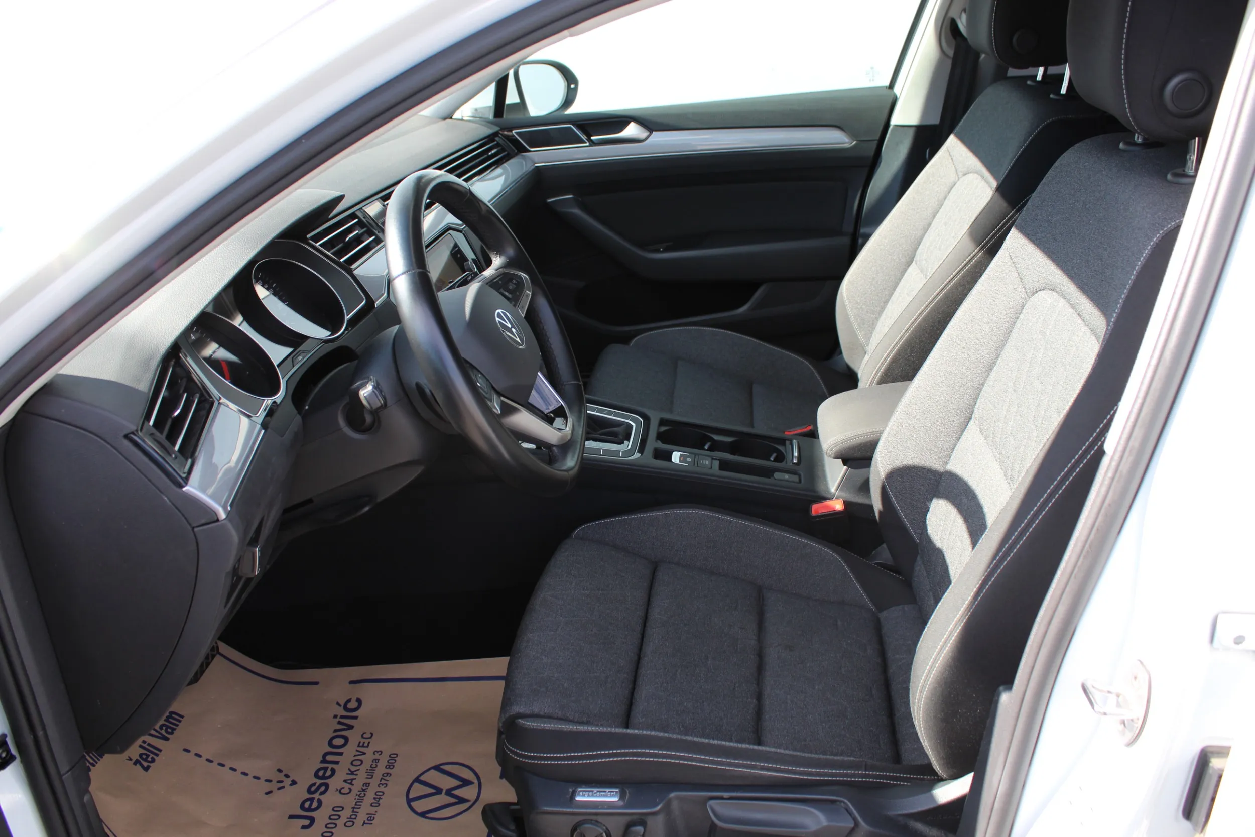 13314 volkswagen passat variant 2.0 tdi dsg business - slika 16