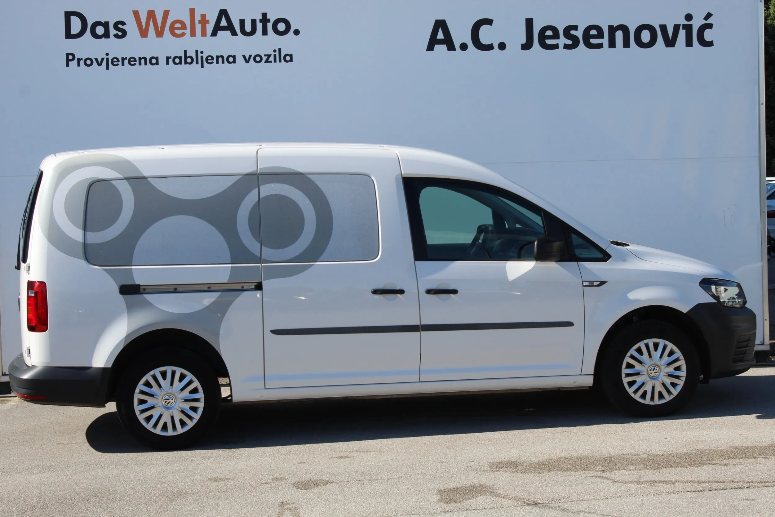 13320 vw caddy kombi maxi van 2.0 tdi - slika 12