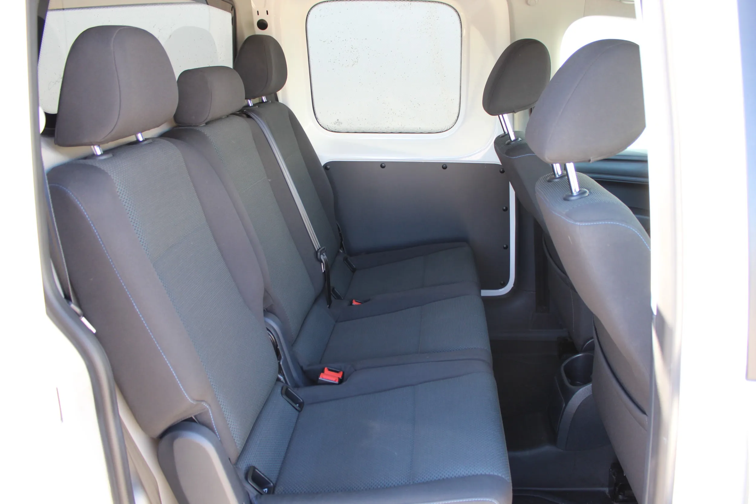 13320 vw caddy kombi maxi van 2.0 tdi - slika 4