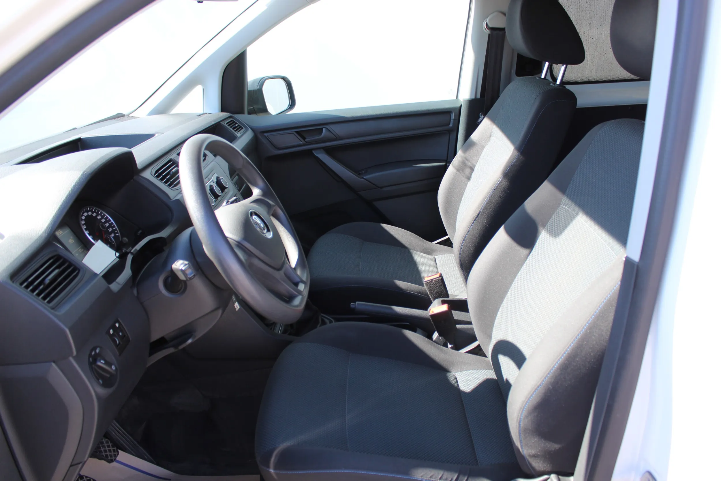 13320 vw caddy kombi maxi van 2.0 tdi - slika 5