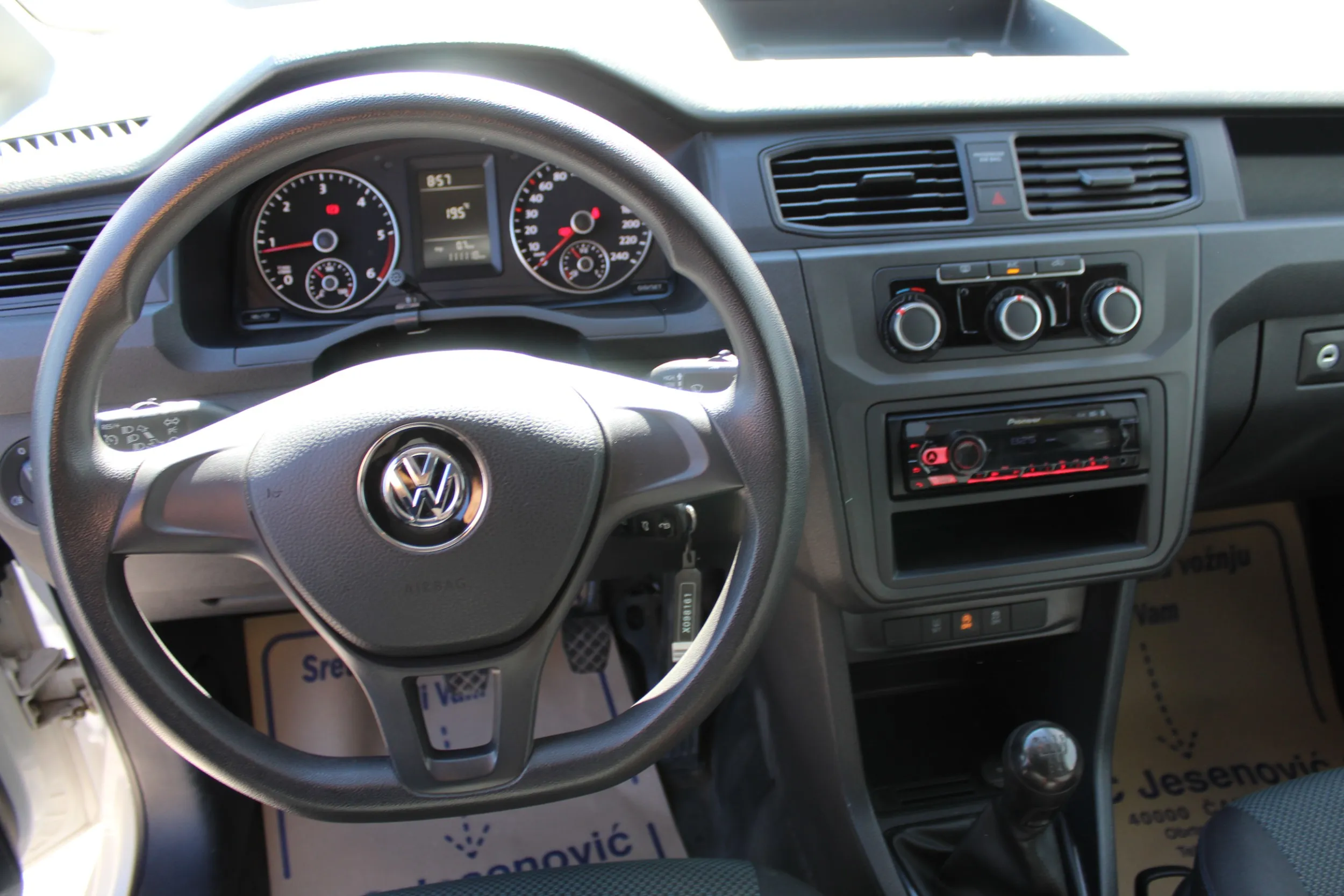 13320 vw caddy kombi maxi van 2.0 tdi - slika 9