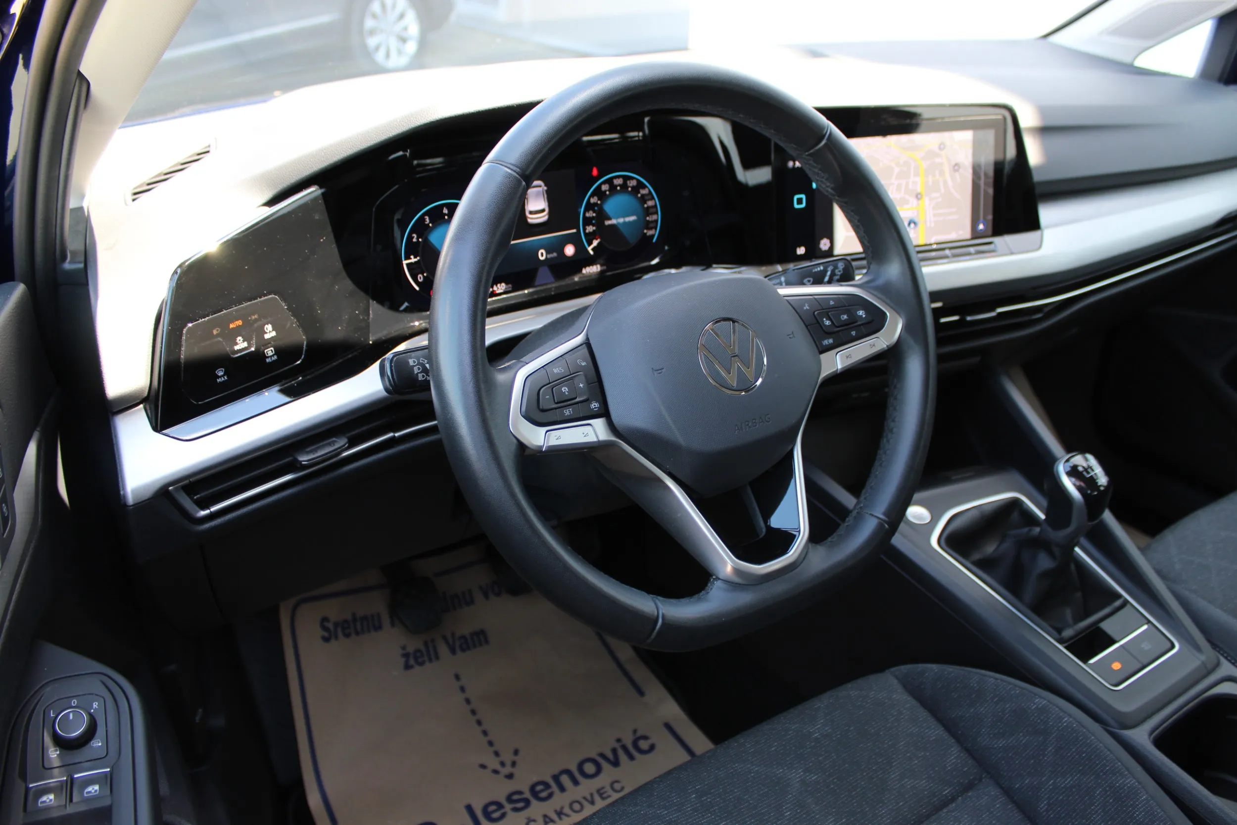 volkswagen golf 1.0 tsi life - slika 12