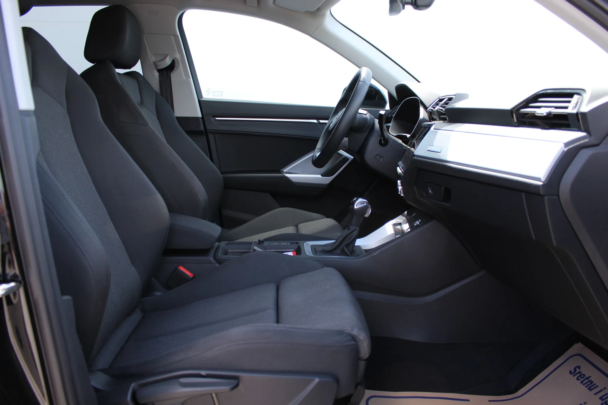 13431 audi q3 35tdi s tr advanced+ - slika 10