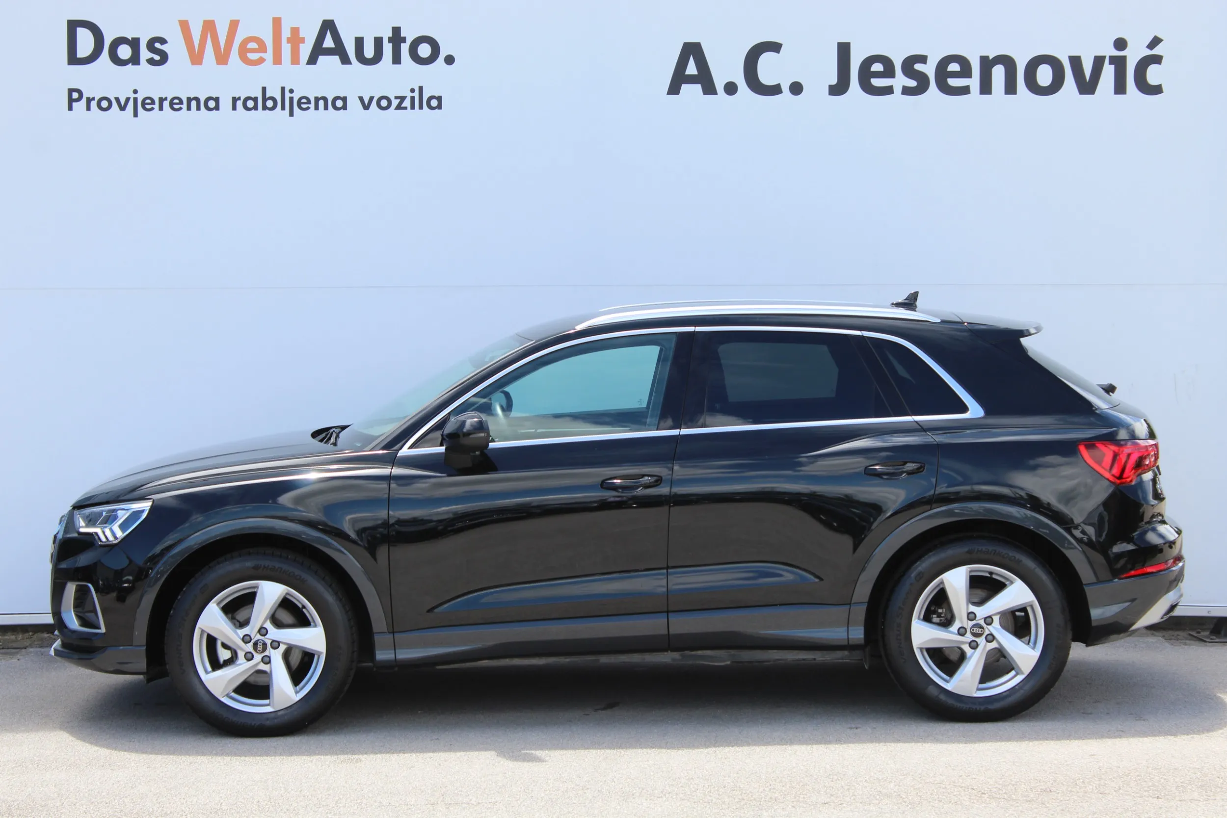 13431 audi q3 35tdi s tr advanced+ - slika 2