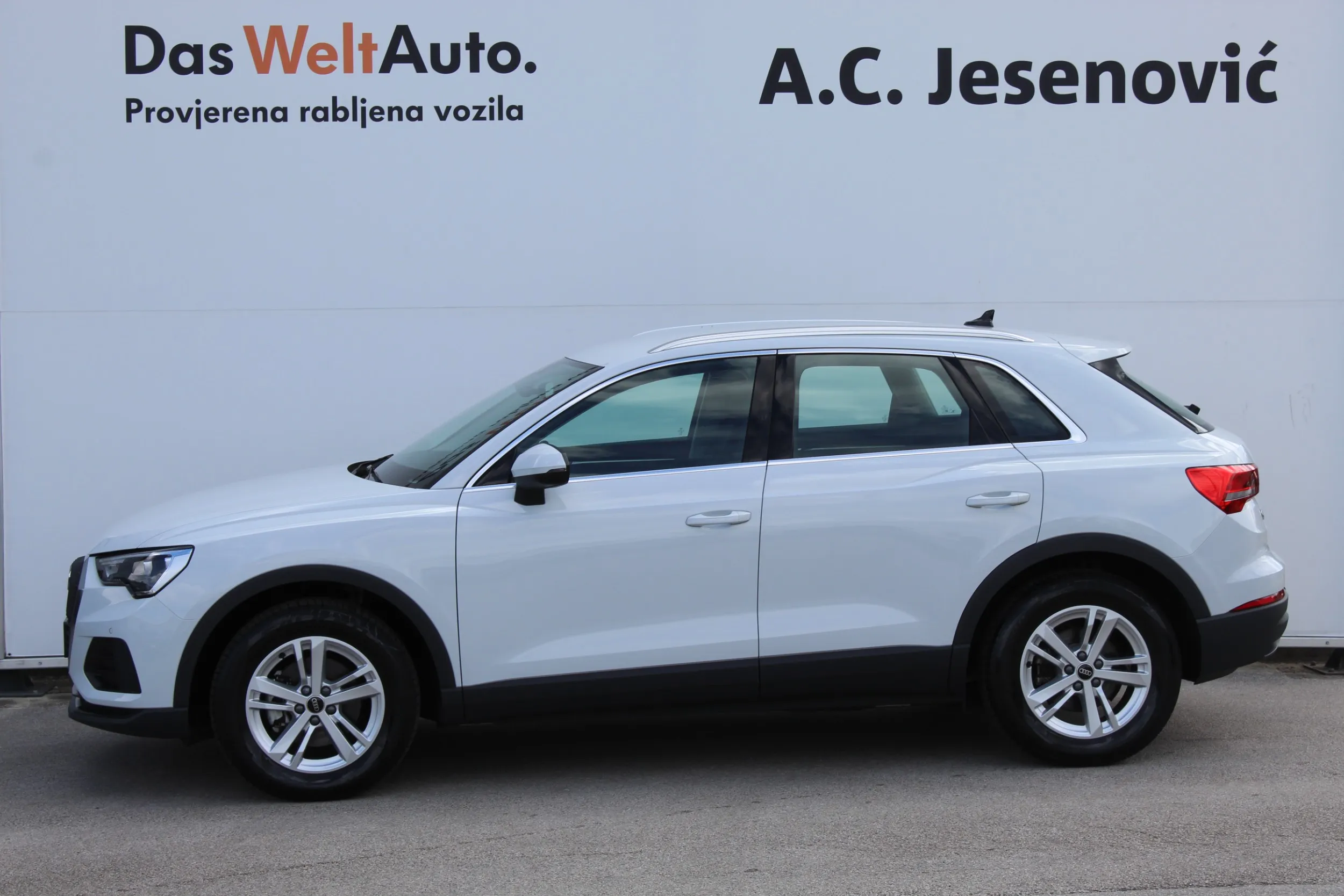13432 audi q3 35tfsi s tr edition - slika 10