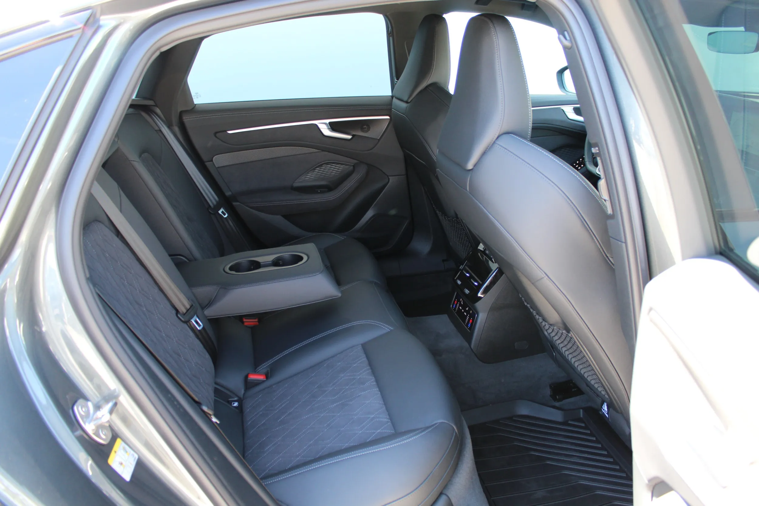 13312 audi a6 40 tdi quattro s tronic dynamic - slika 8
