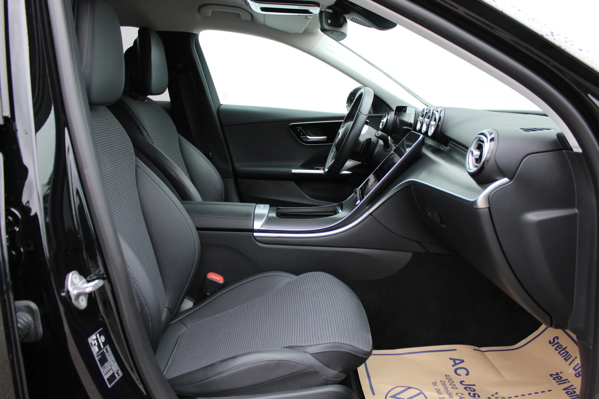 mercedes-benz c 200 d avantgarde aut. - slika 8