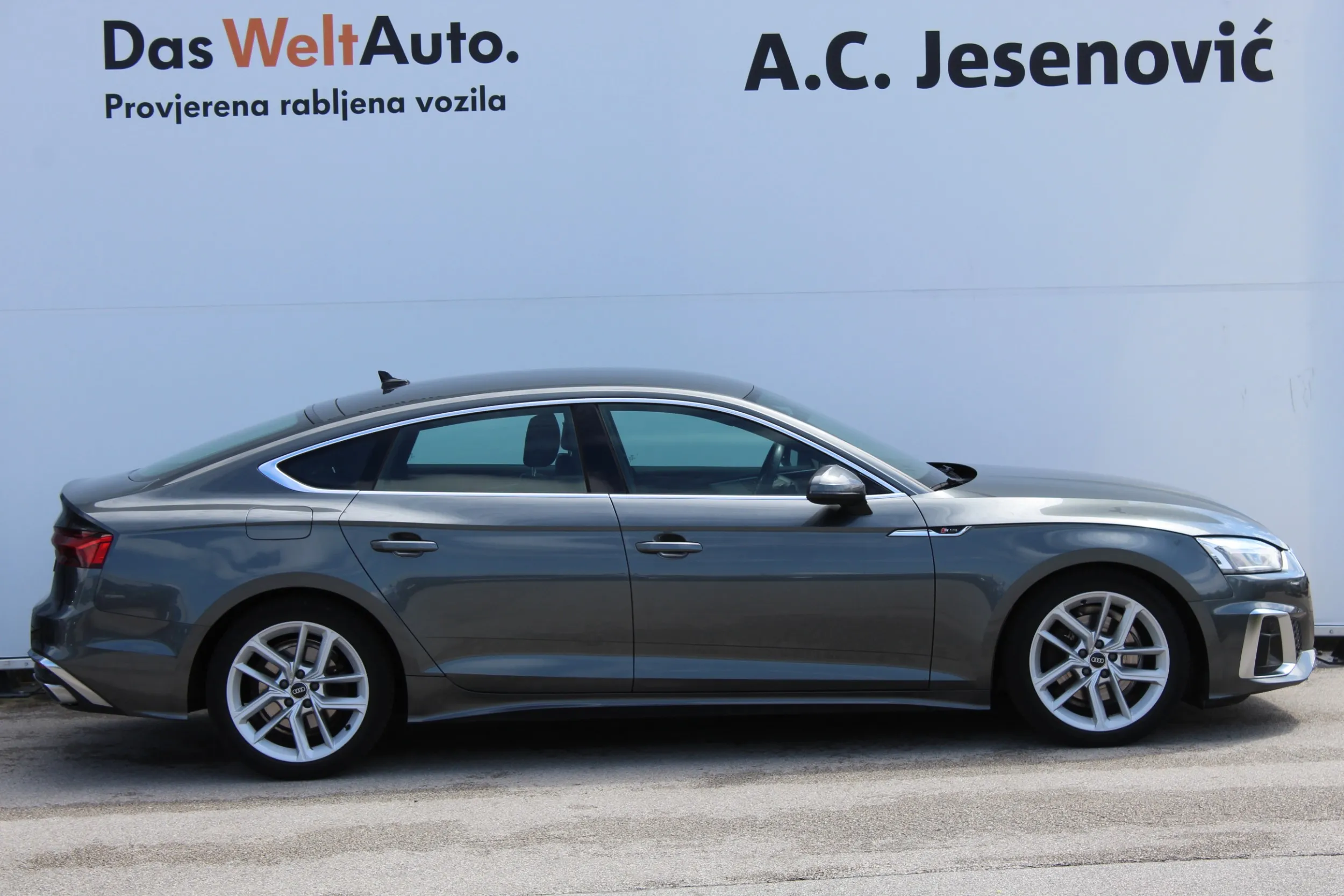 audi a5 sb 30tdi s tr s line+ - slika 5
